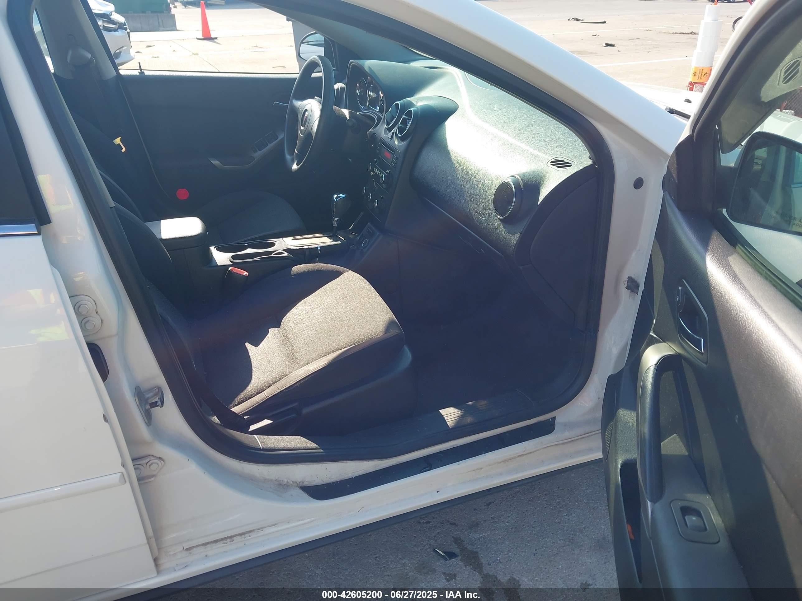 PONTIAC G6 image 5