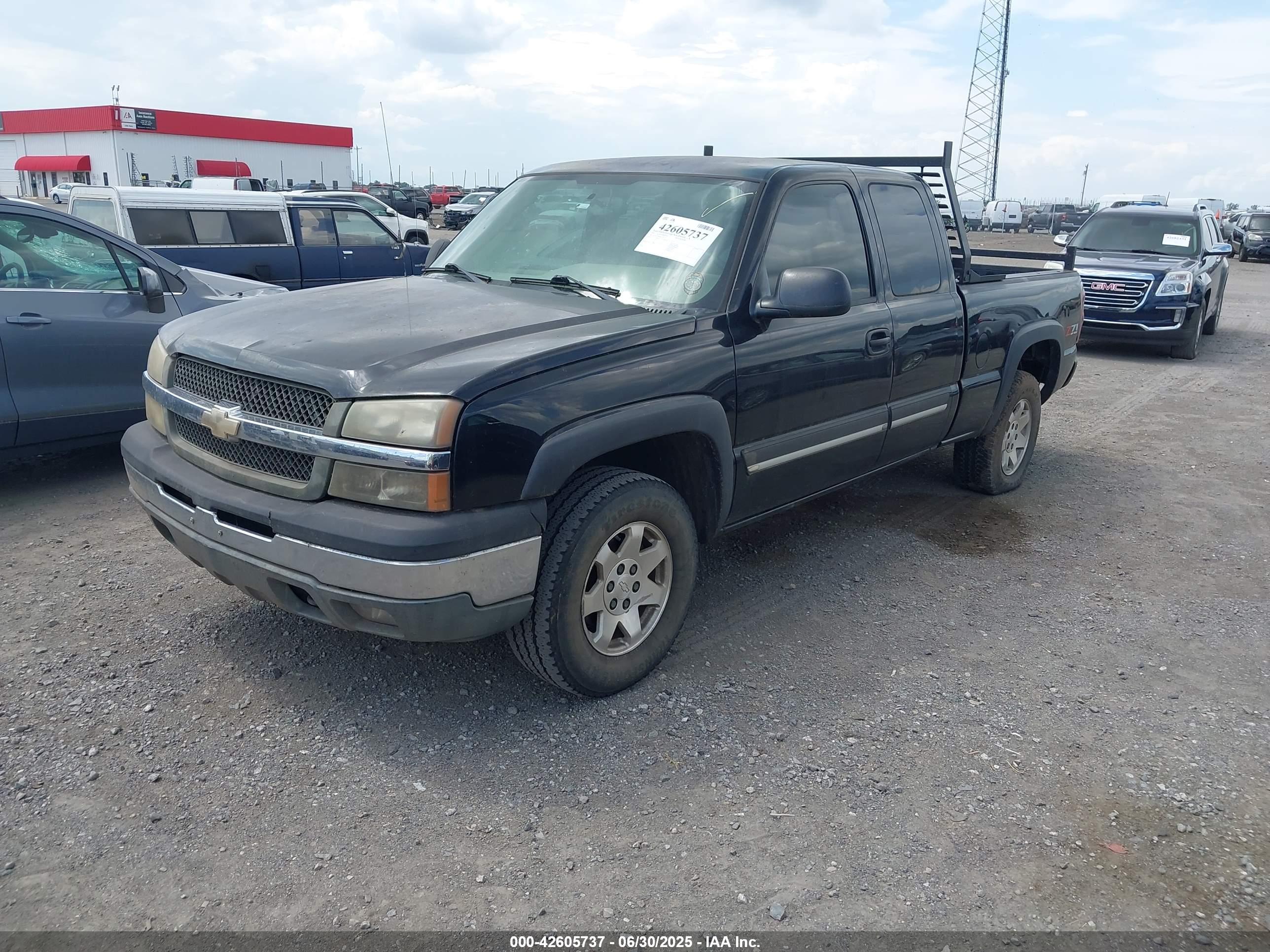 CHEVROLET SILVERADO image 2