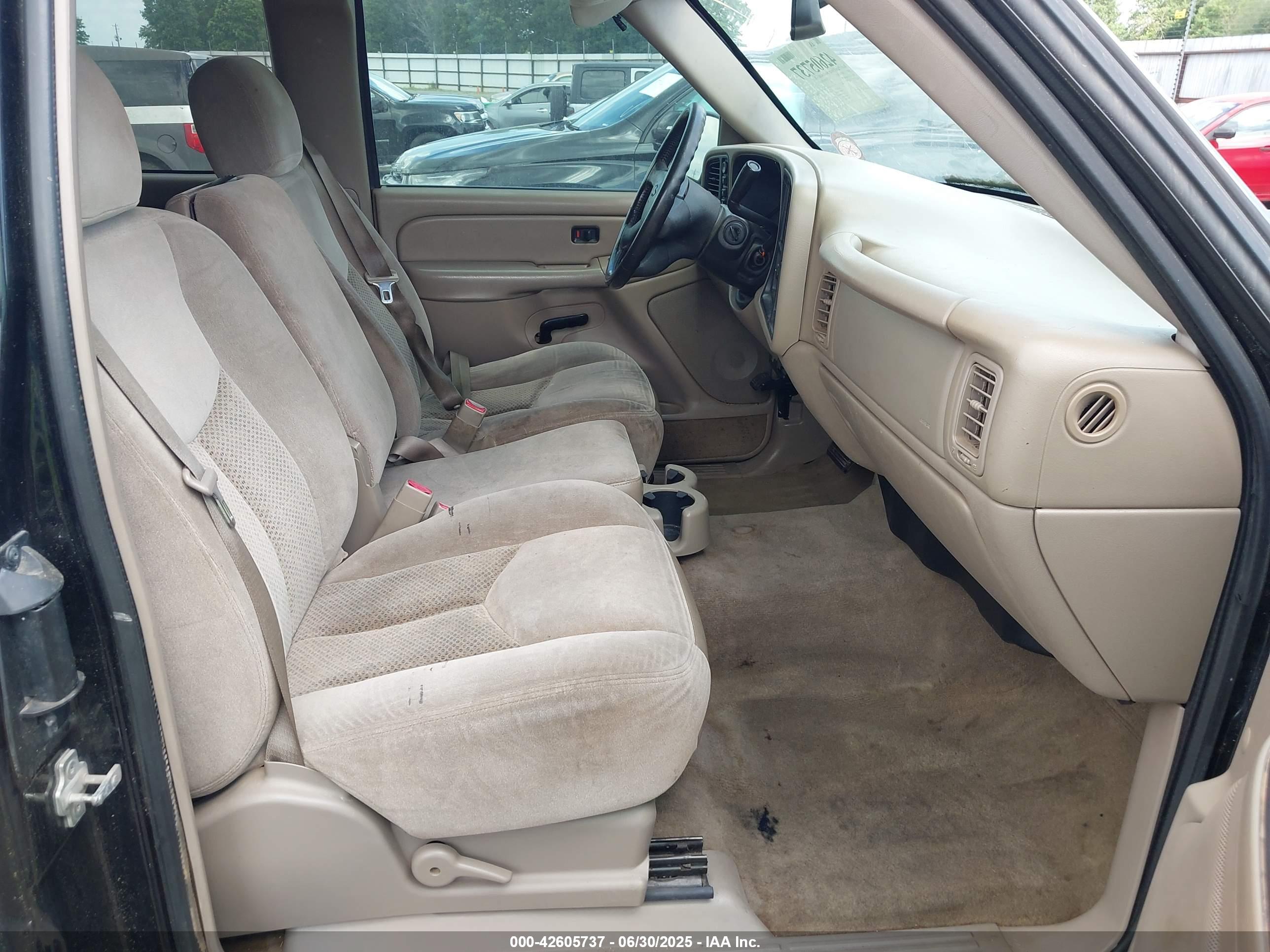 CHEVROLET SILVERADO image 5
