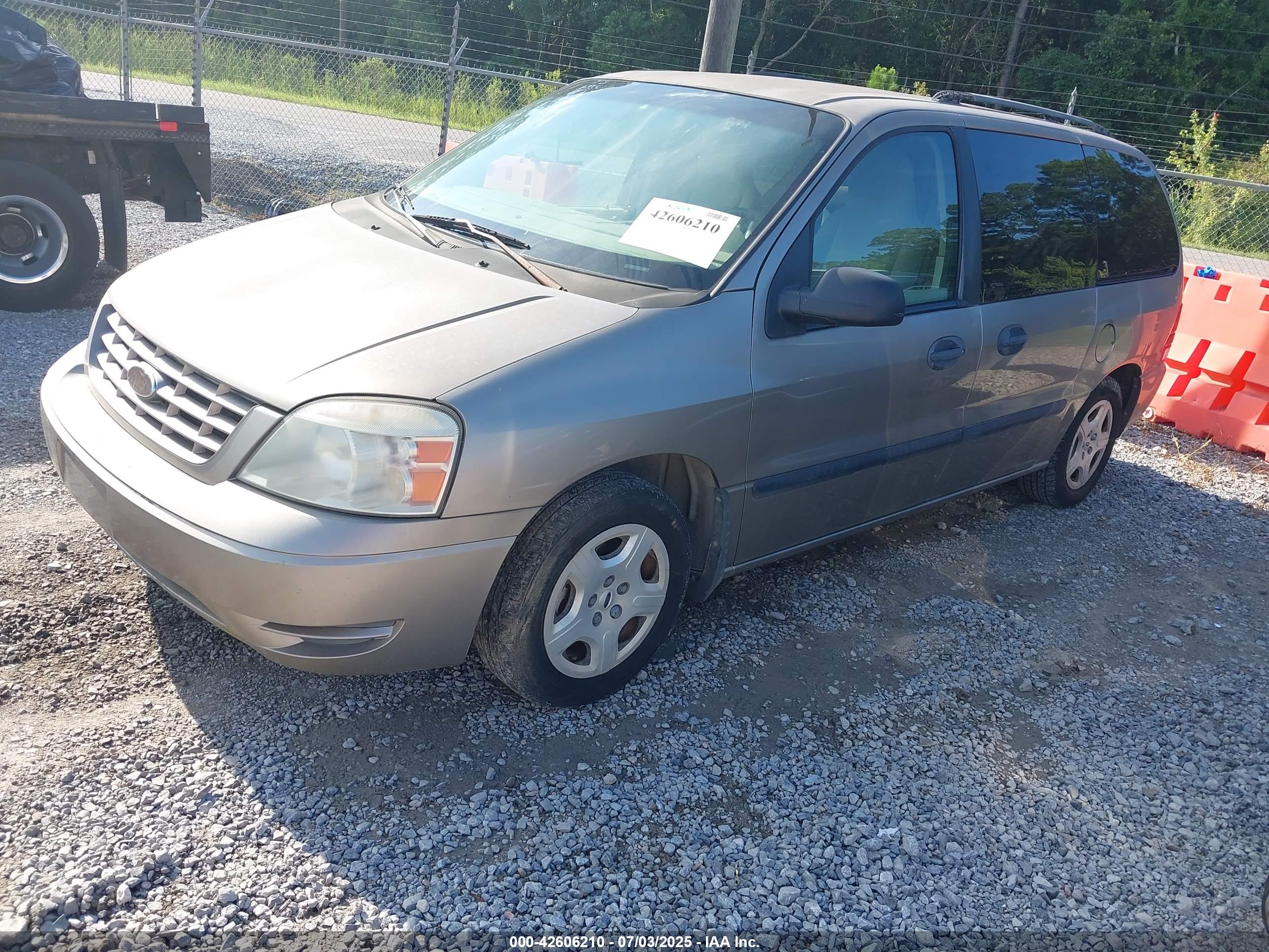 FORD FREESTAR image 2