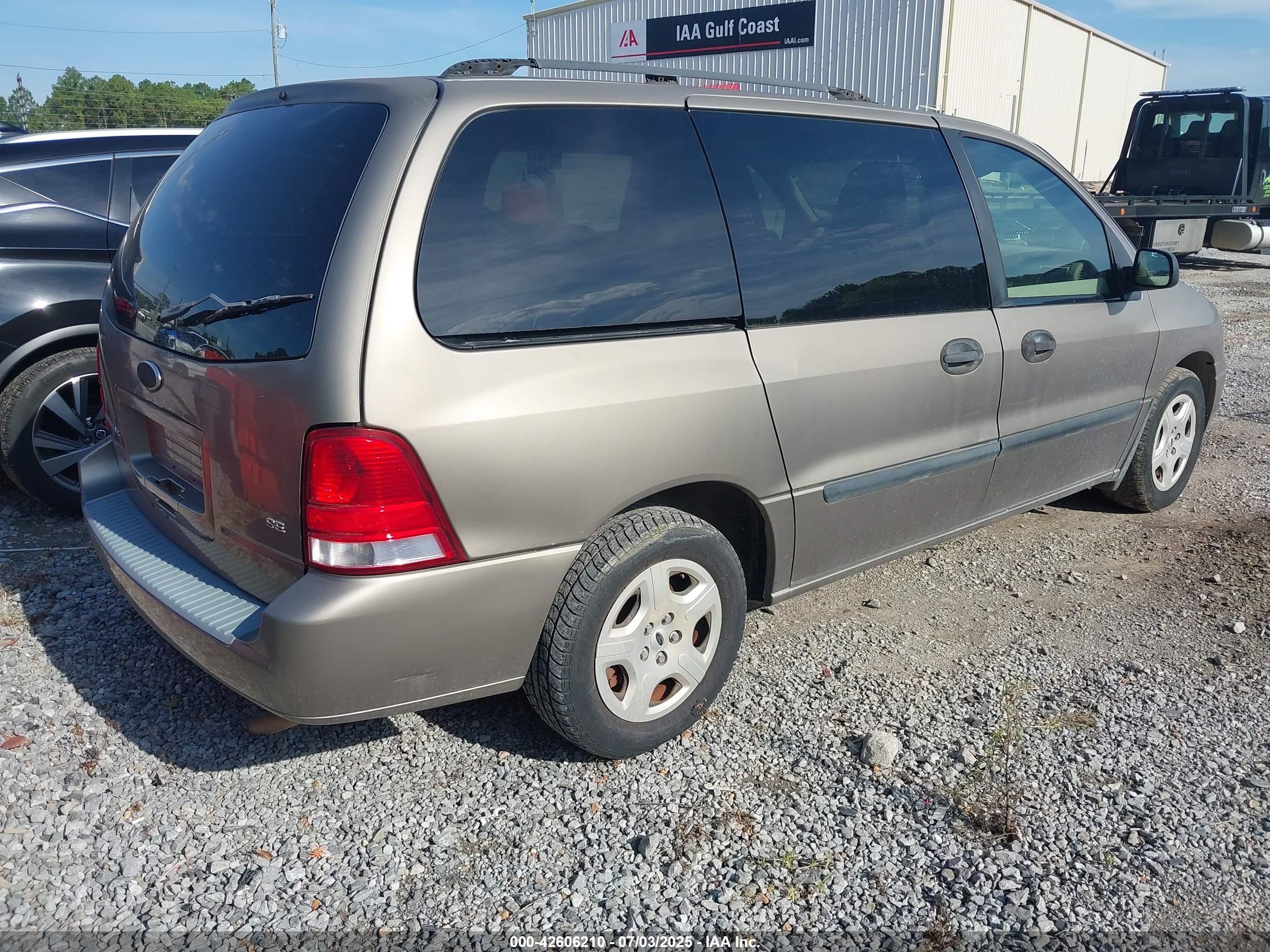 FORD FREESTAR image 4
