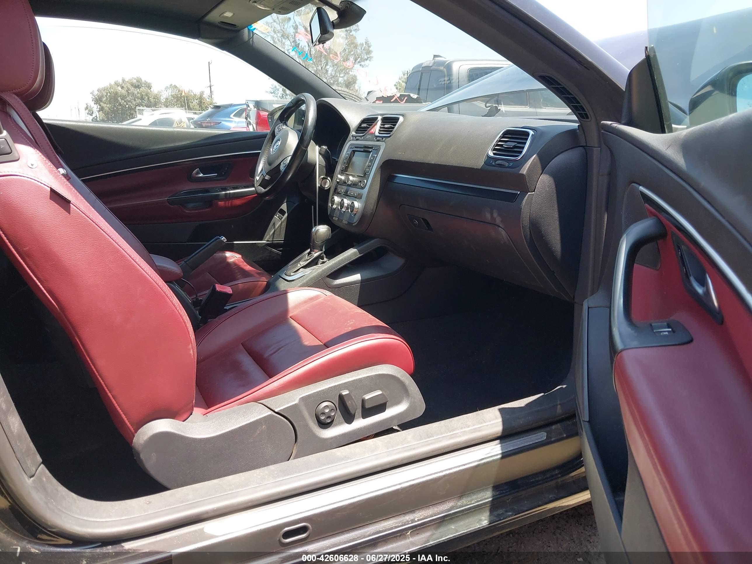 VOLKSWAGEN EOS image 5
