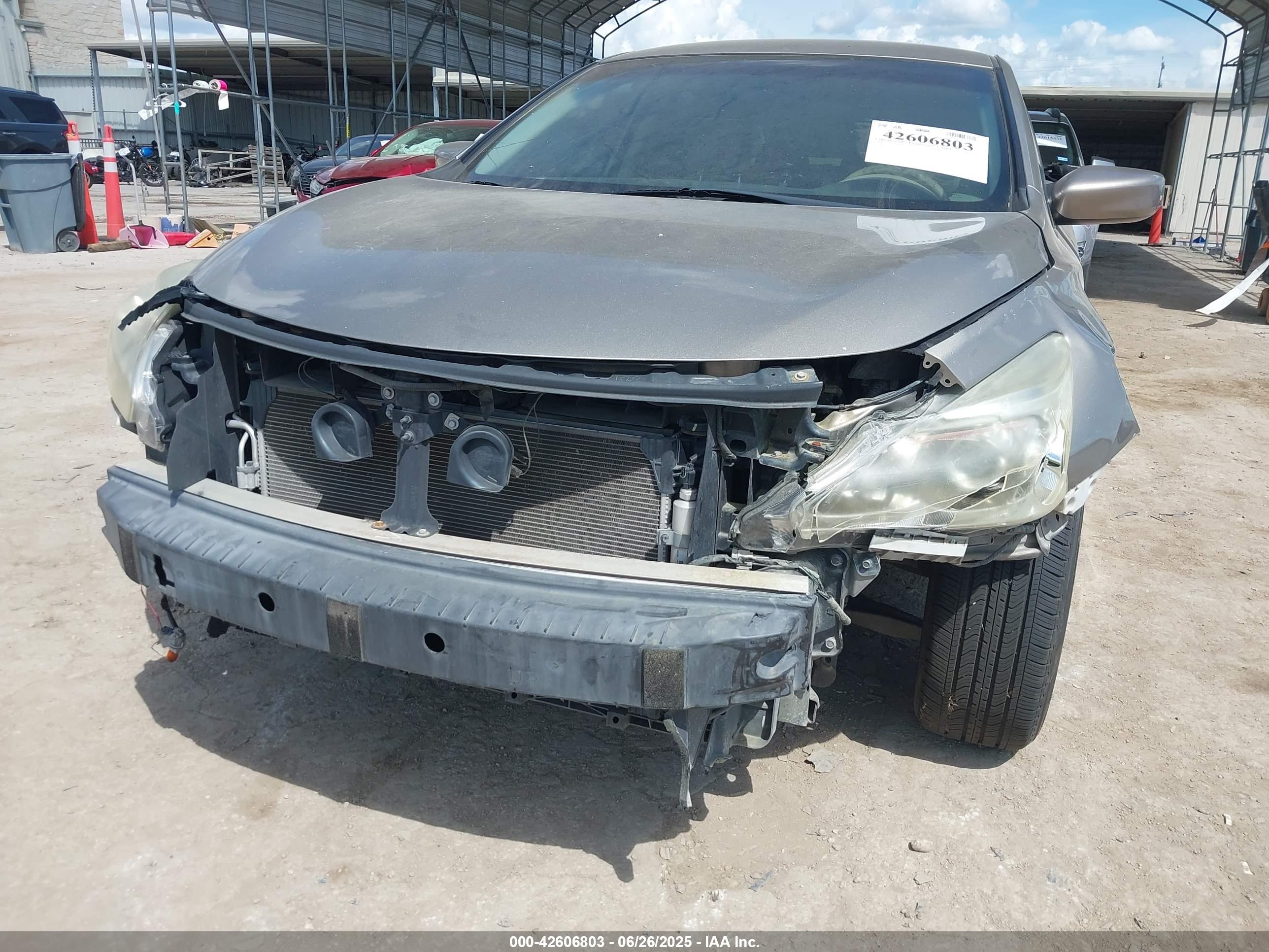 NISSAN ALTIMA image 6