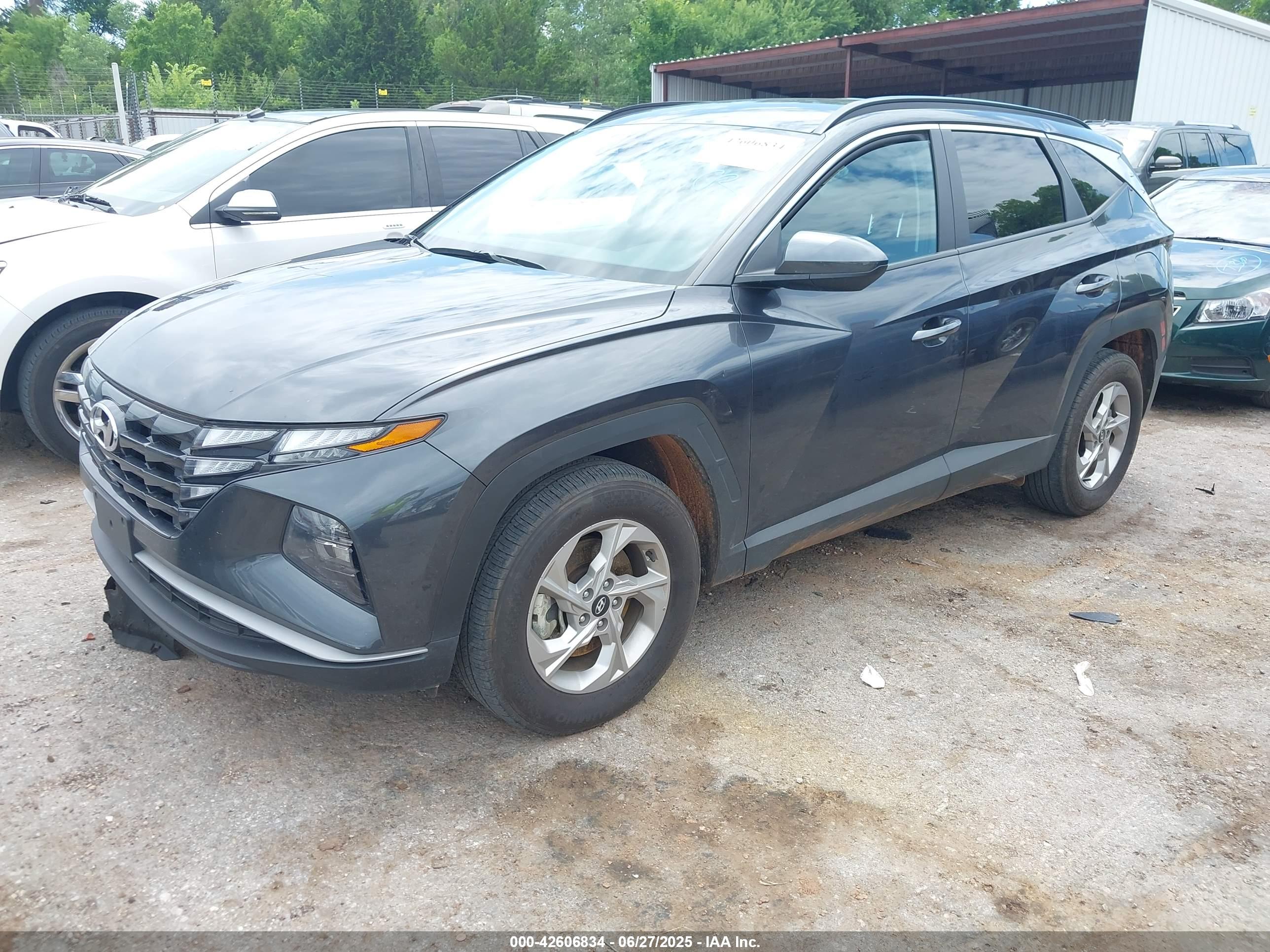 HYUNDAI TUCSON image 2