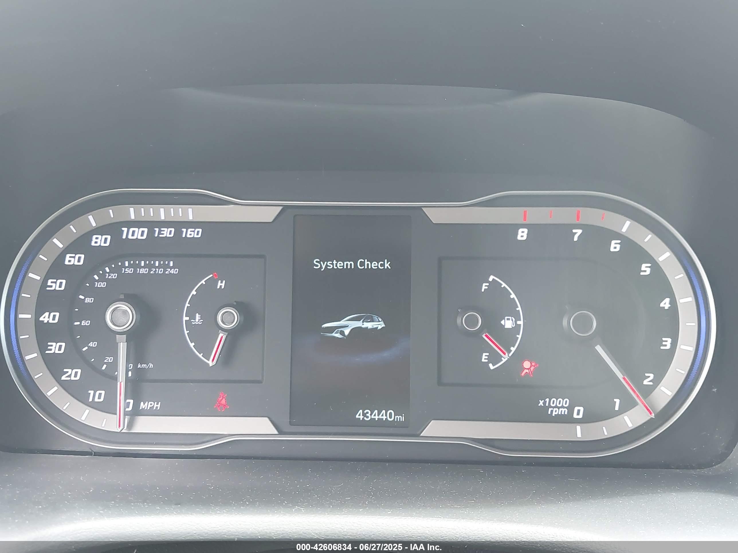 HYUNDAI TUCSON image 7