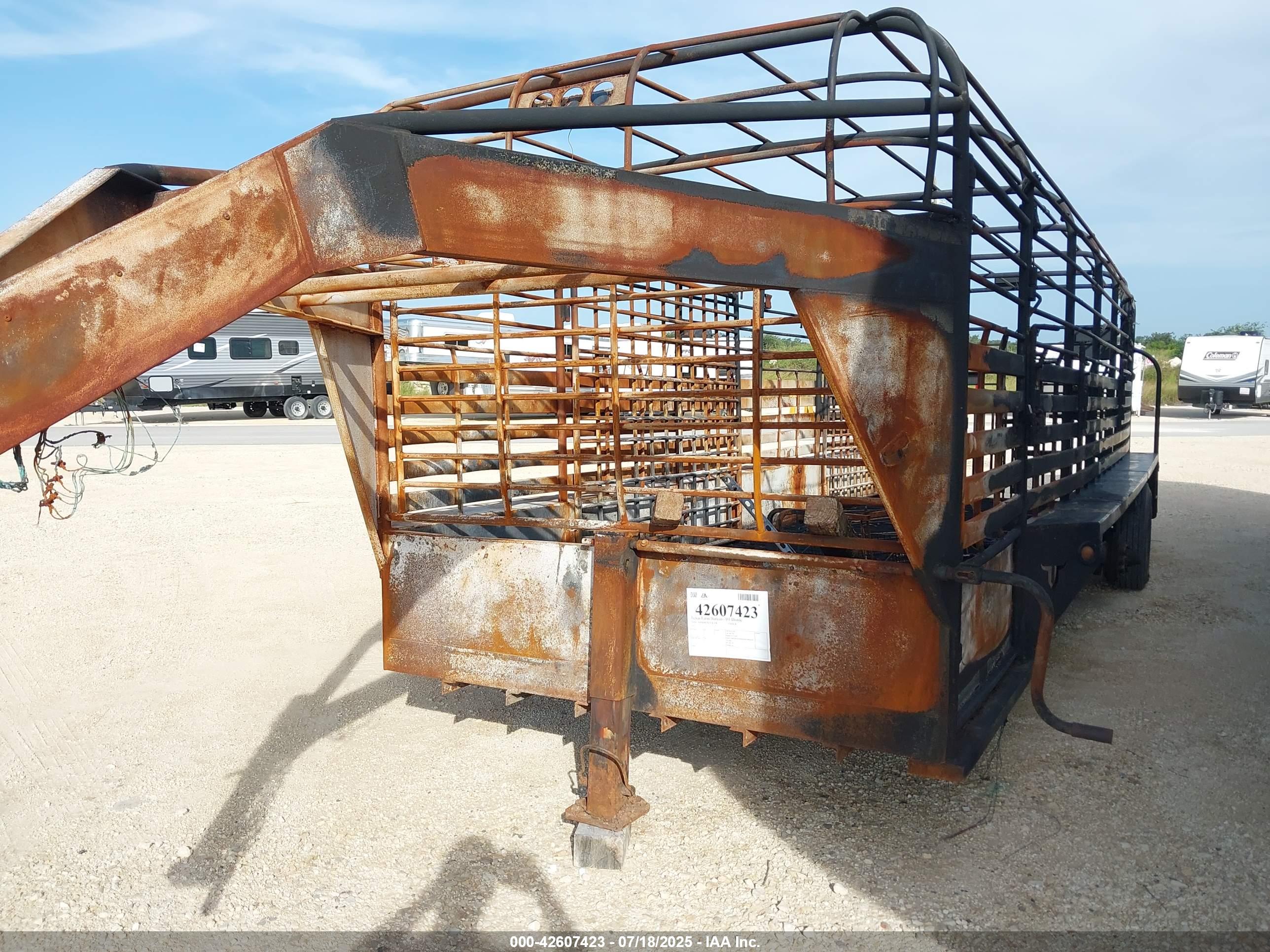 GOOSENECK TRAILERS image 7