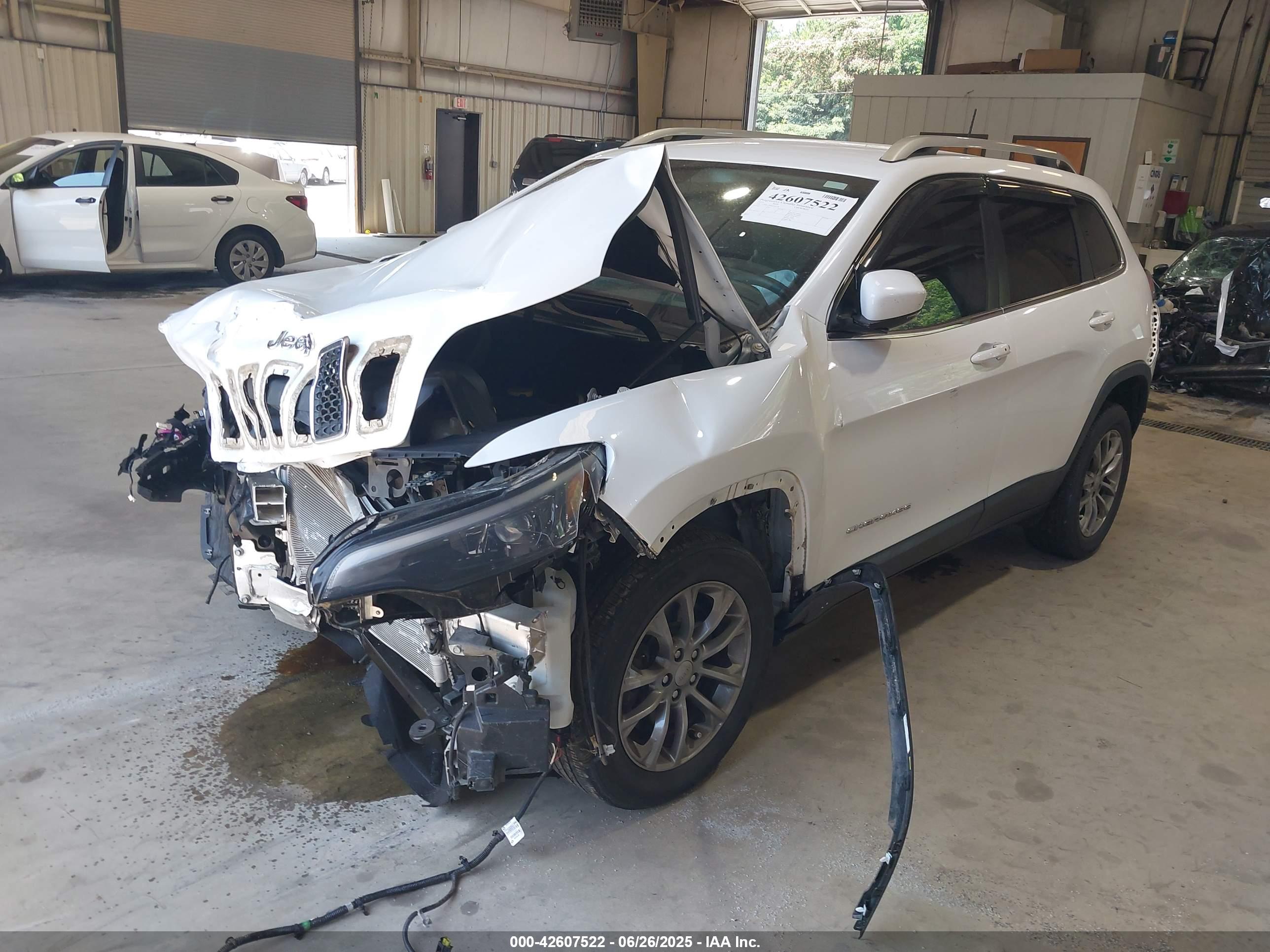 JEEP CHEROKEE image 2