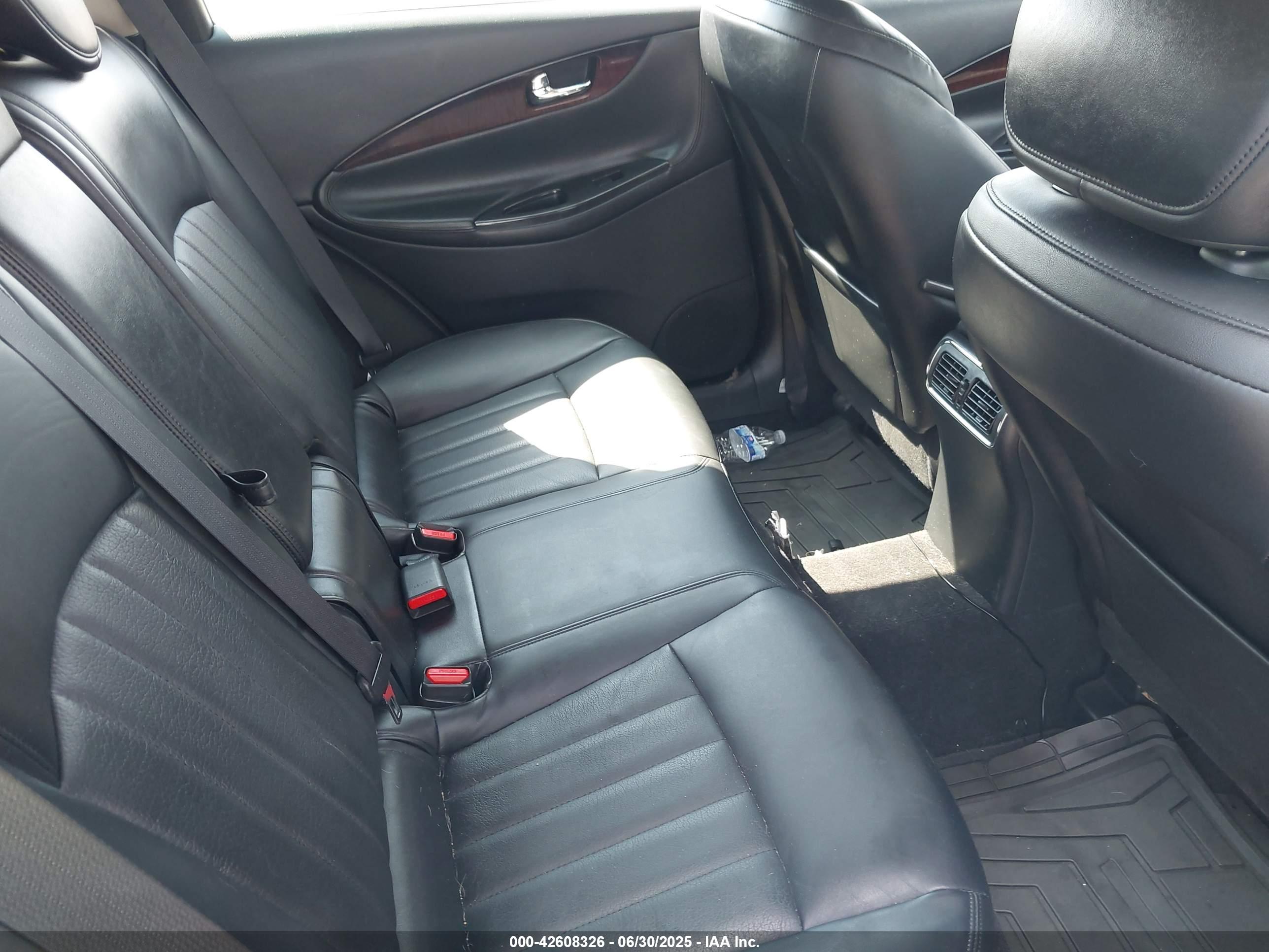 INFINITI QX50 image 8