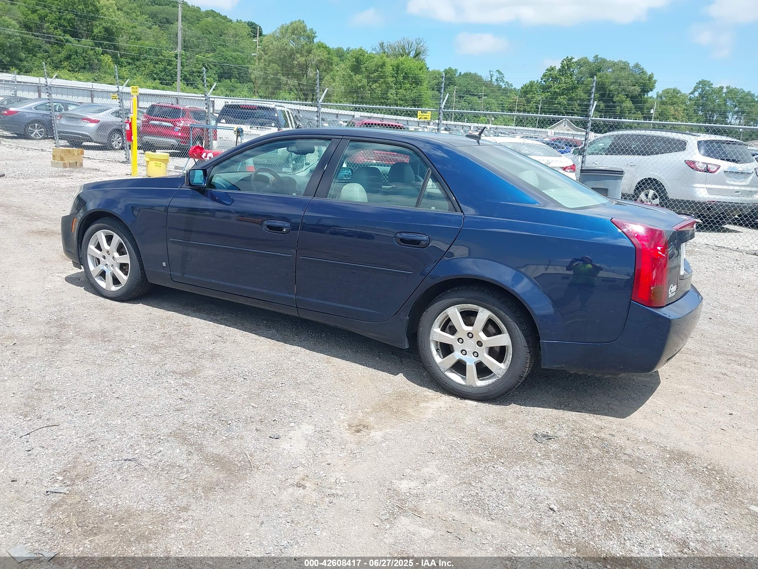 CADILLAC CTS image 3