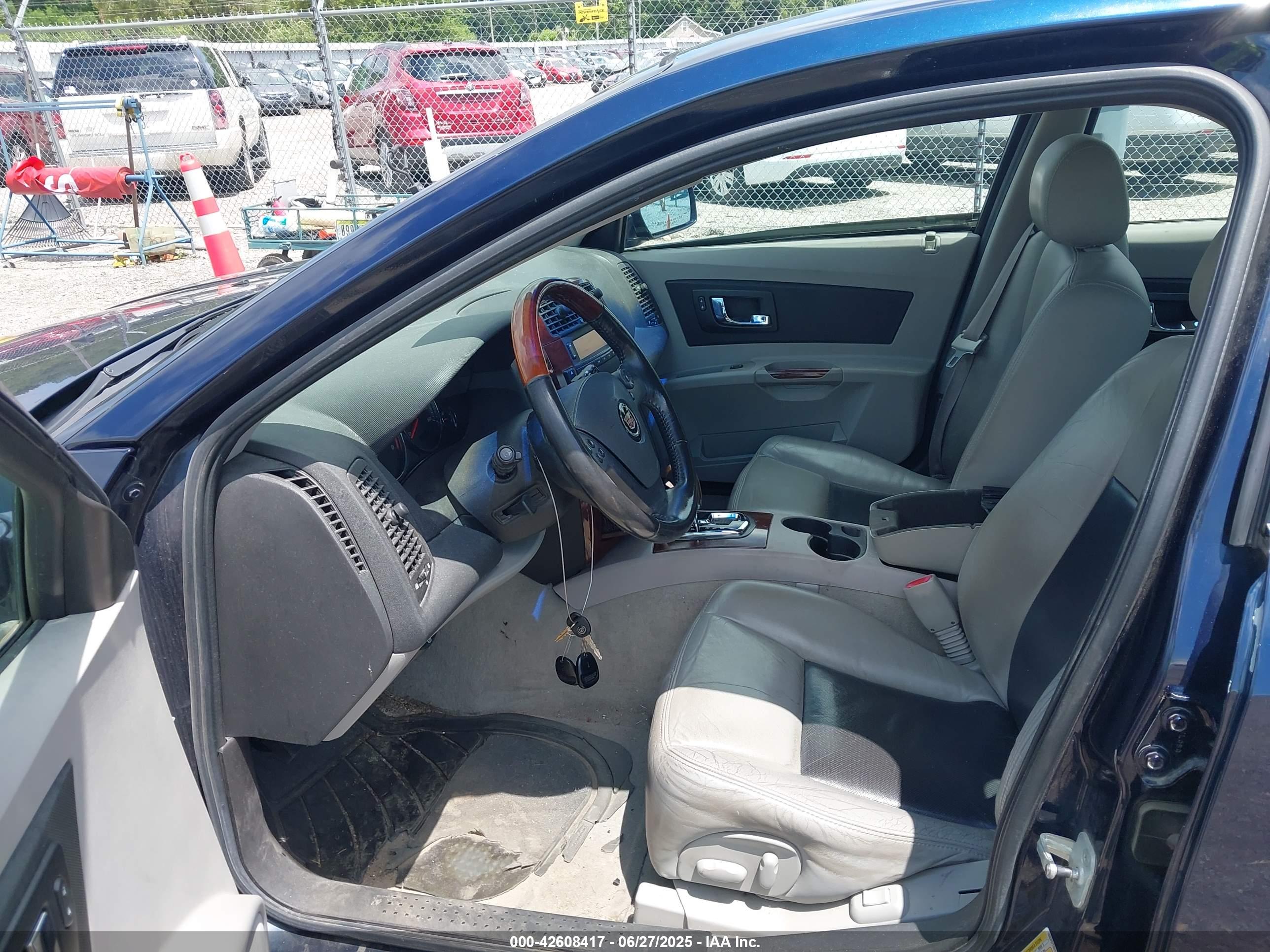 CADILLAC CTS image 5