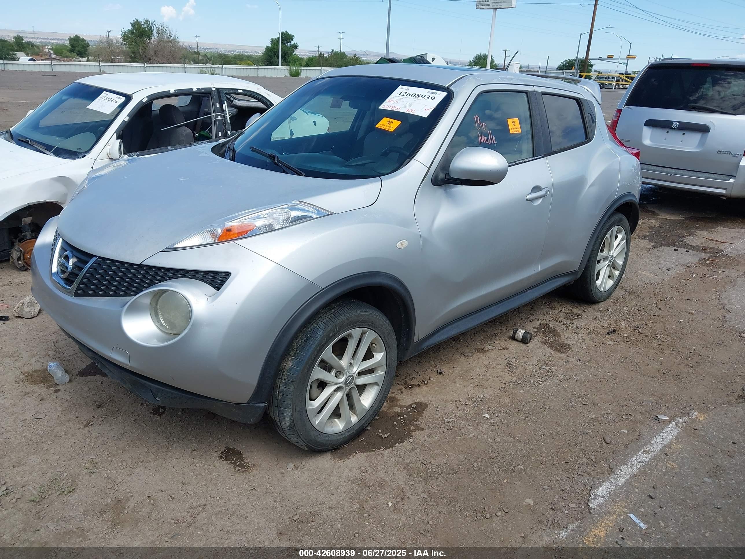 NISSAN JUKE image 2