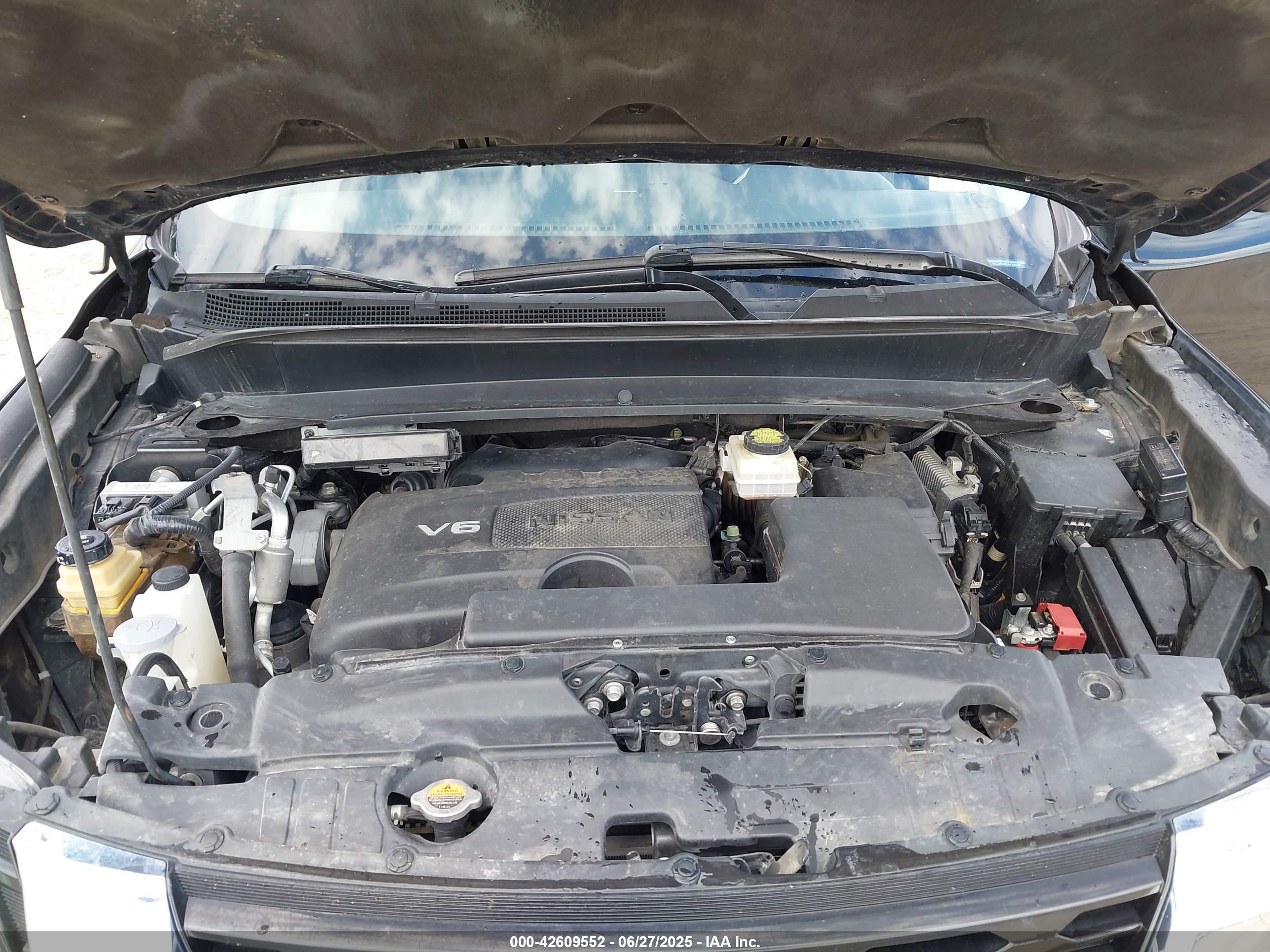 NISSAN PATHFINDER image 10