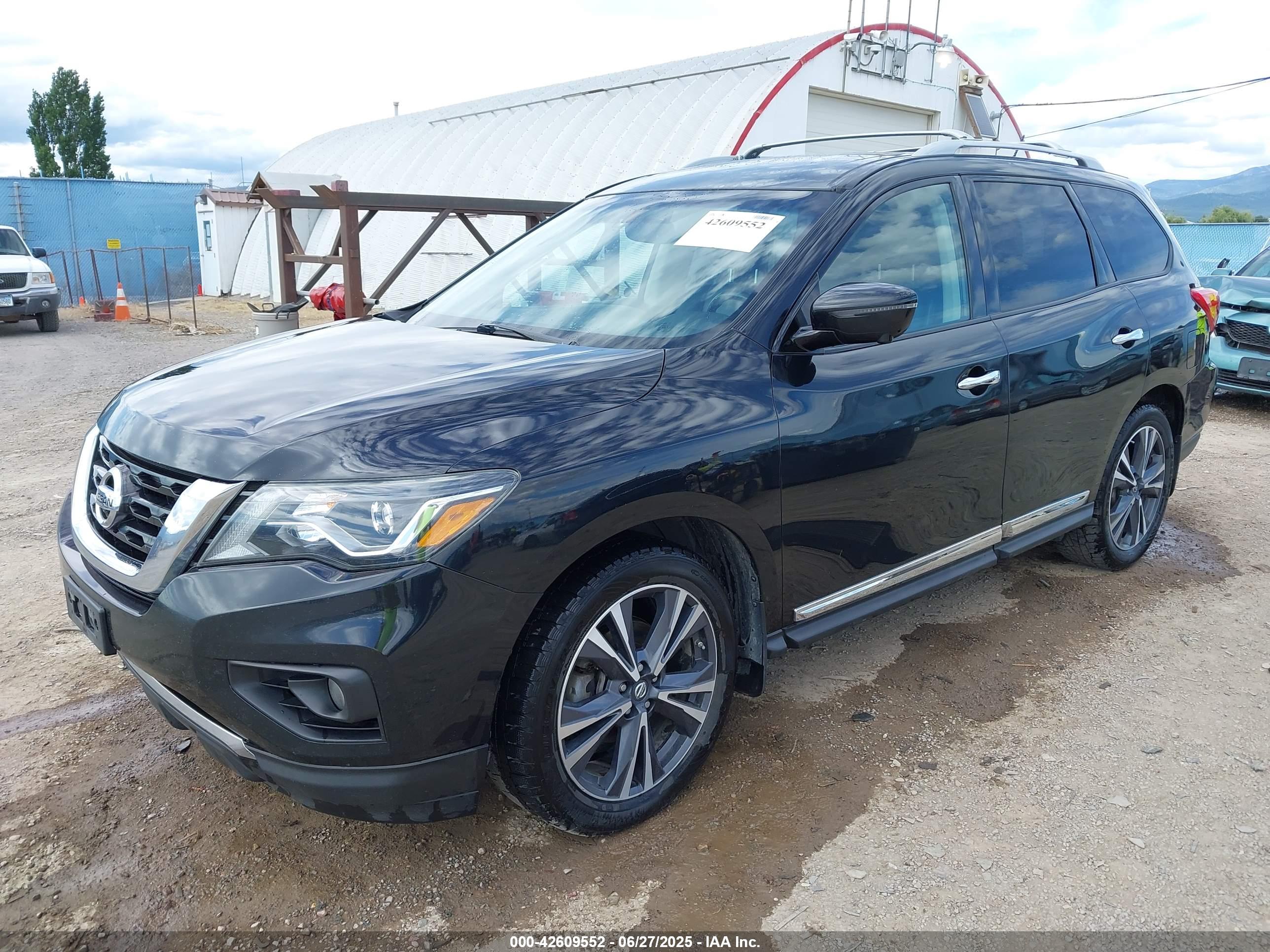 NISSAN PATHFINDER image 2