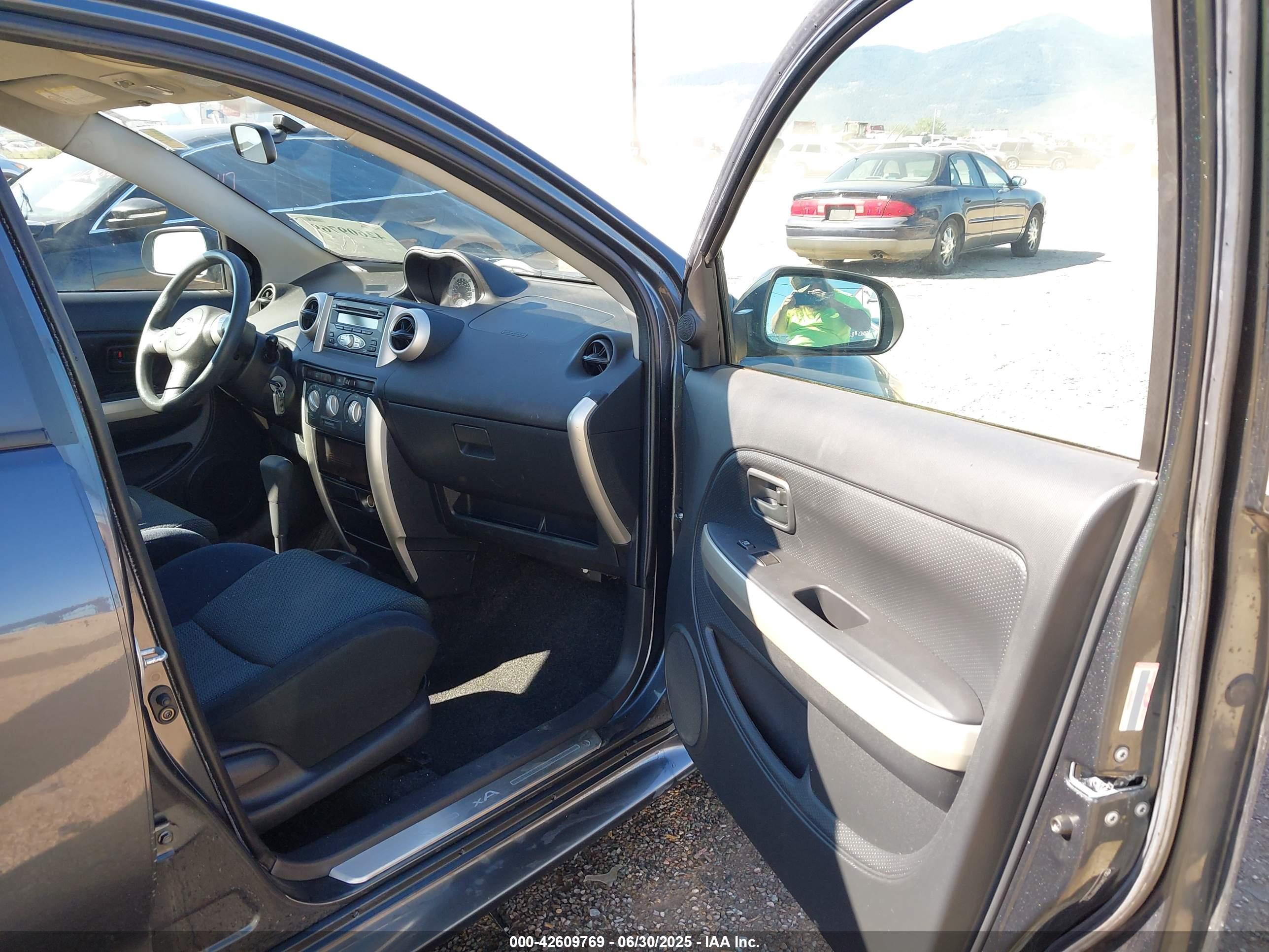 SCION XA image 5