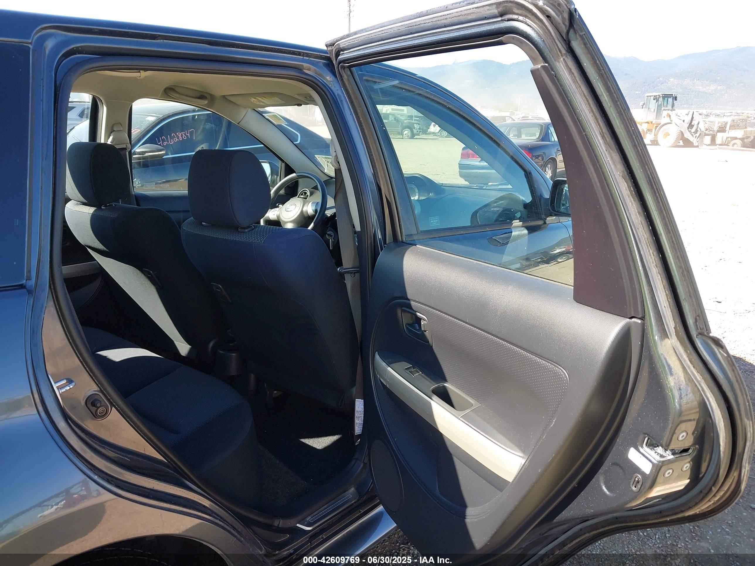 SCION XA image 8