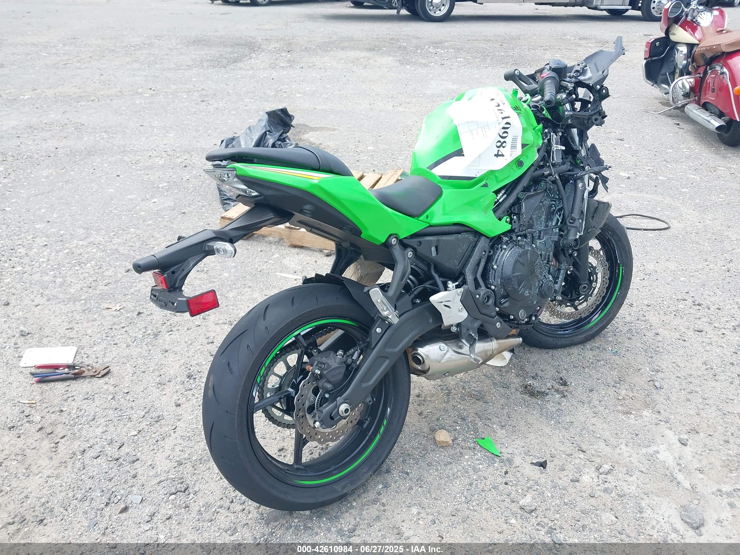 KAWASAKI EX650 image 4