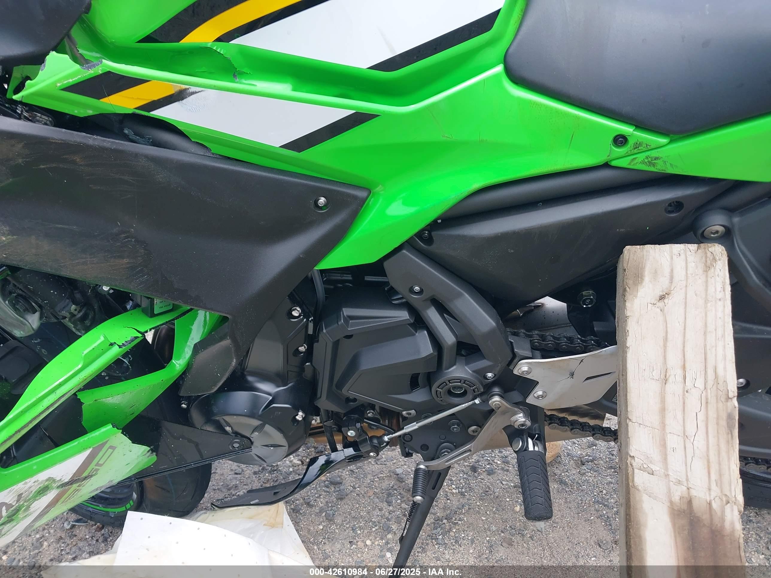 KAWASAKI EX650 image 9