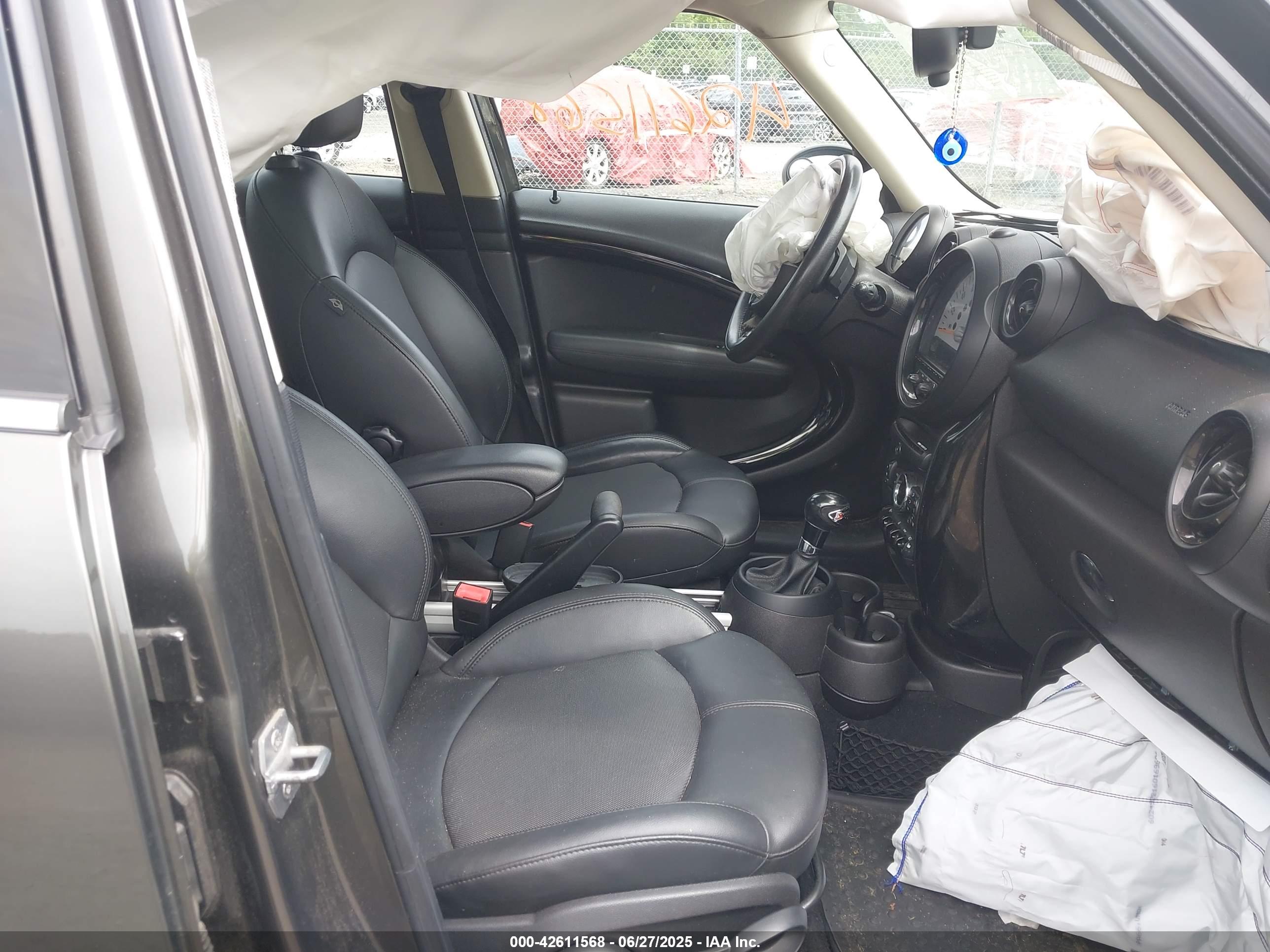 MINI COUNTRYMAN image 5