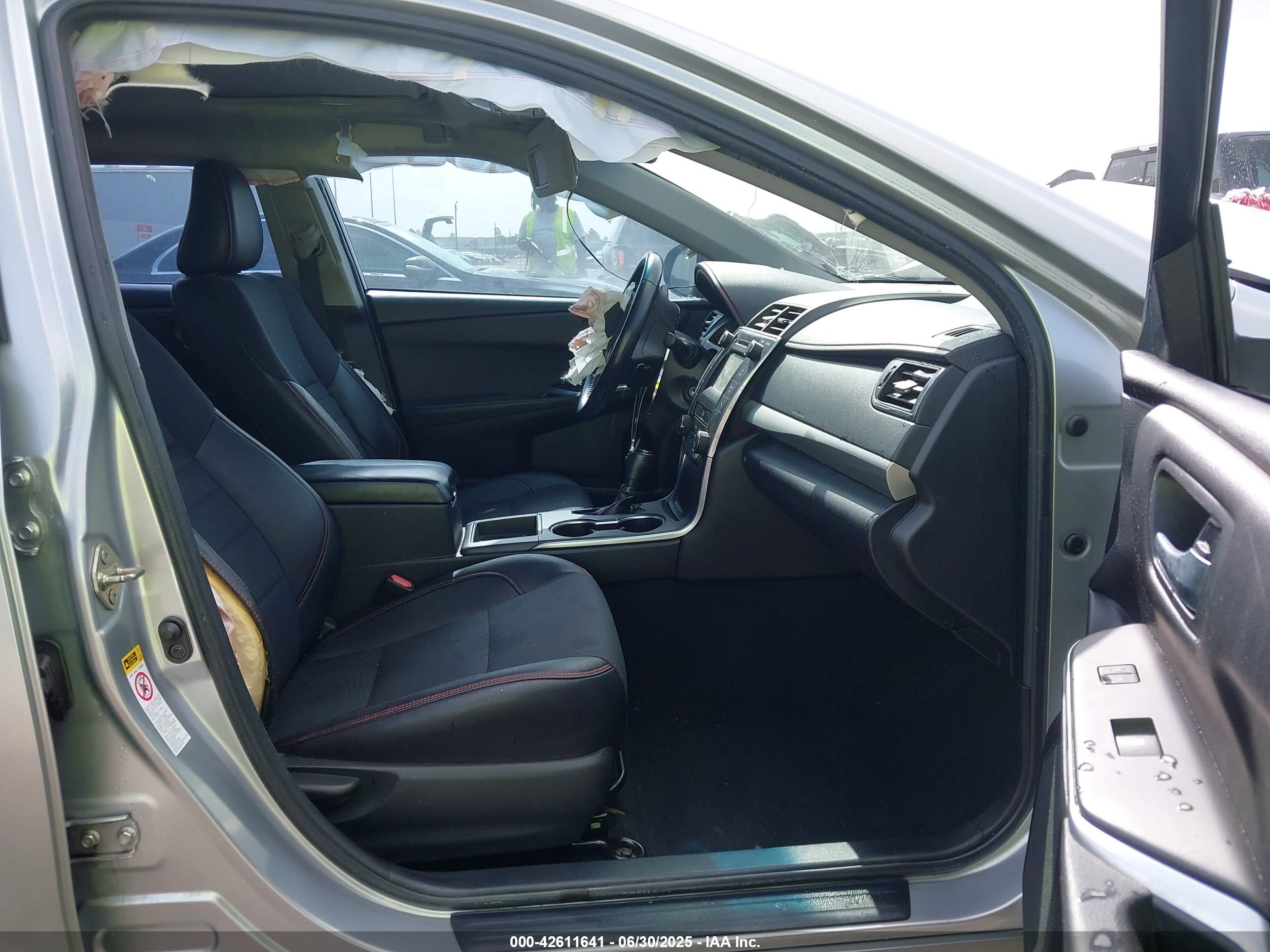 TOYOTA CAMRY image 5