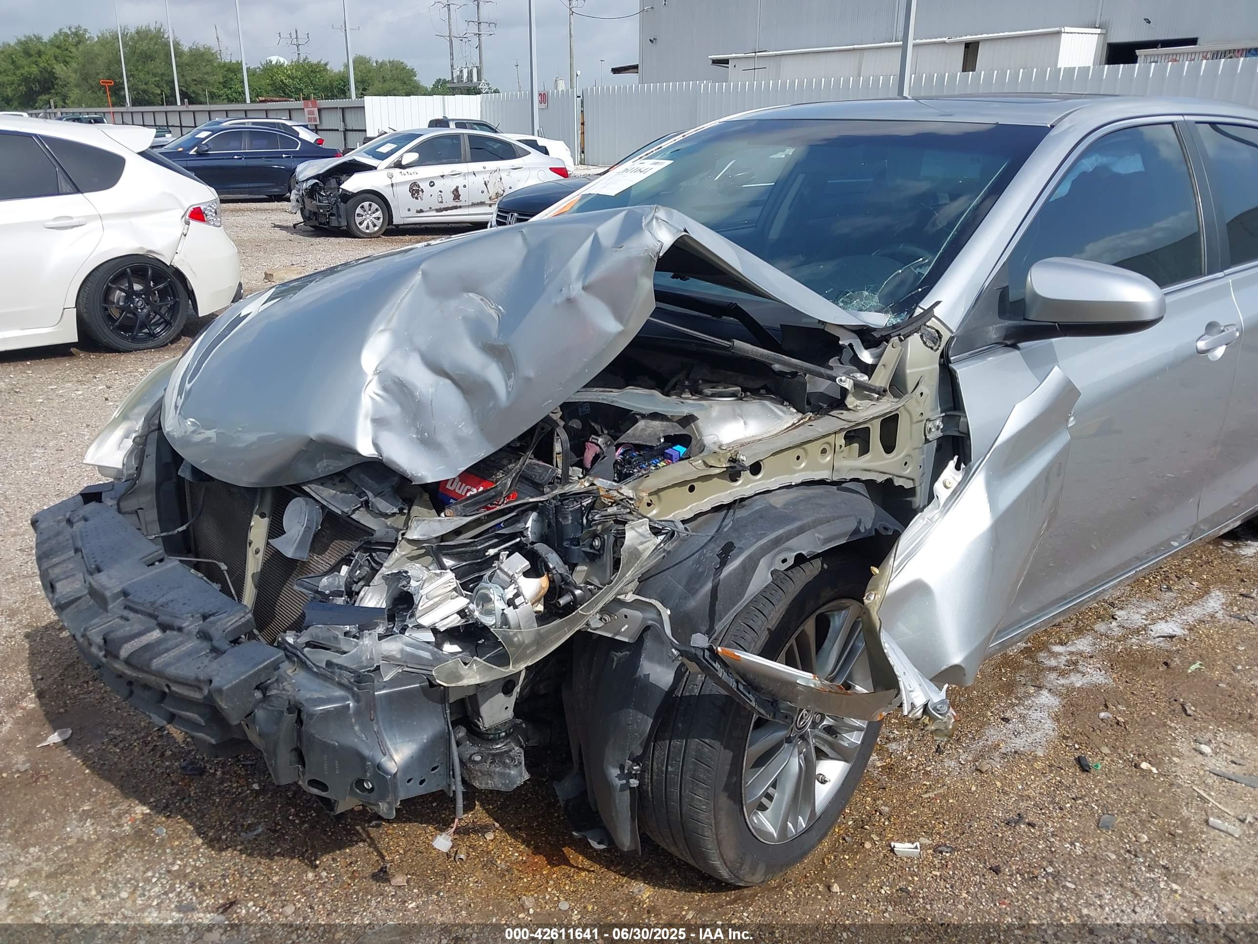 TOYOTA CAMRY image 6