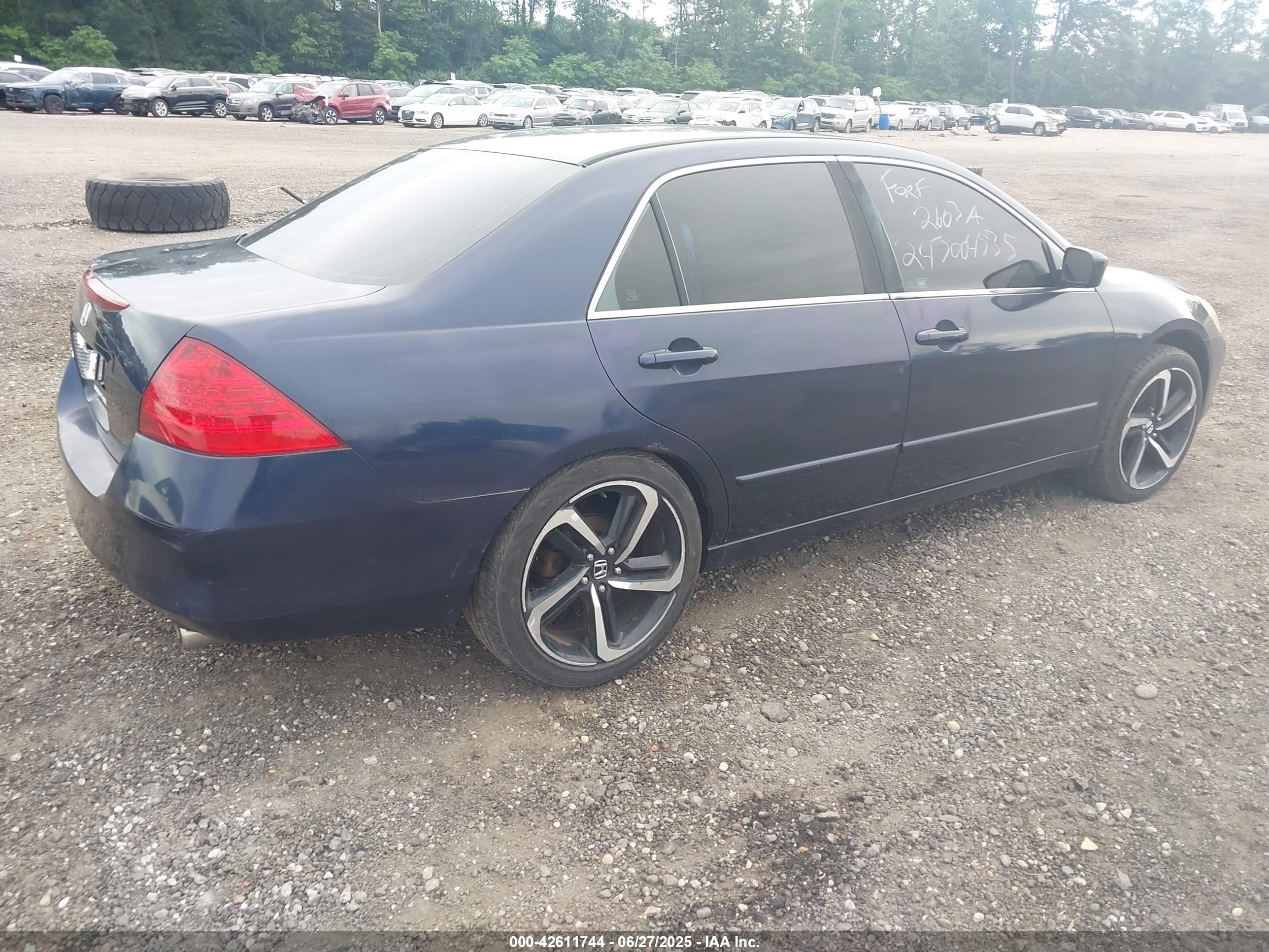 HONDA ACCORD image 4
