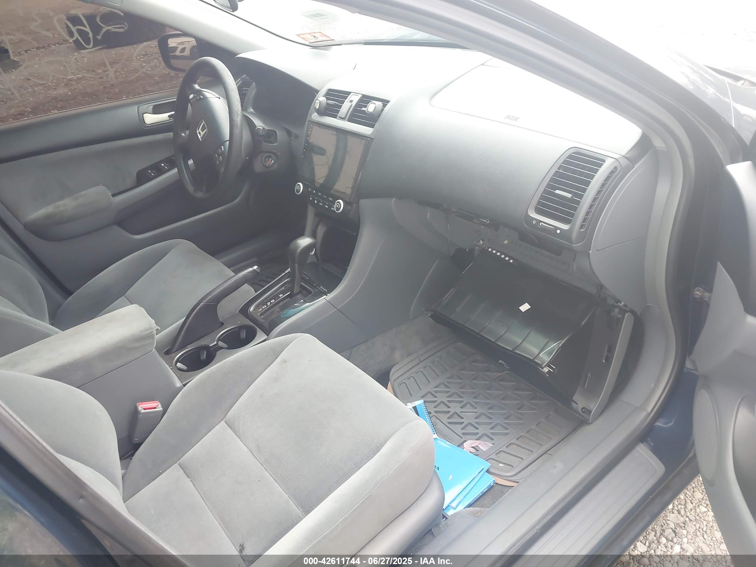 HONDA ACCORD image 5