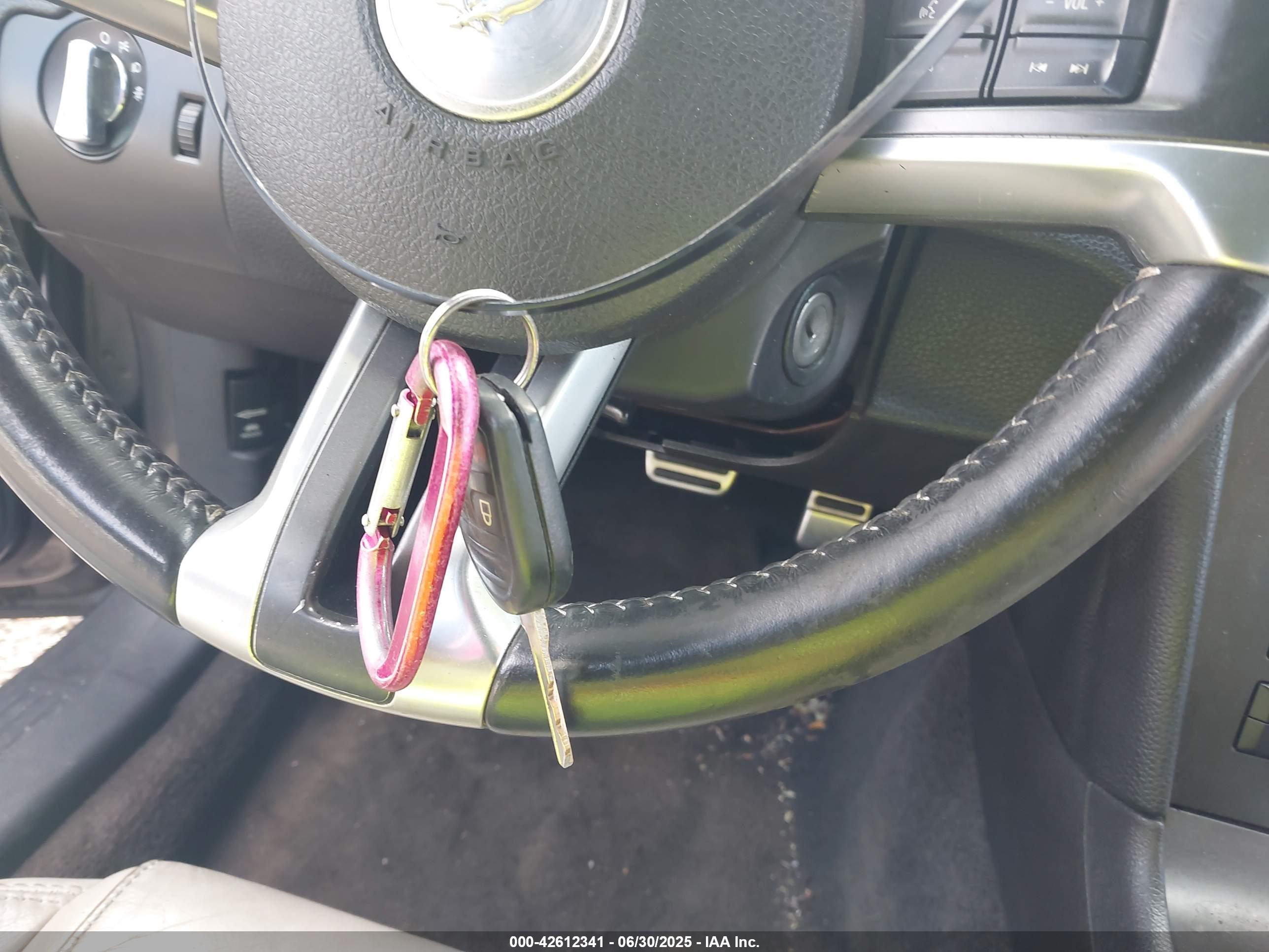 FORD MUSTANG image 11