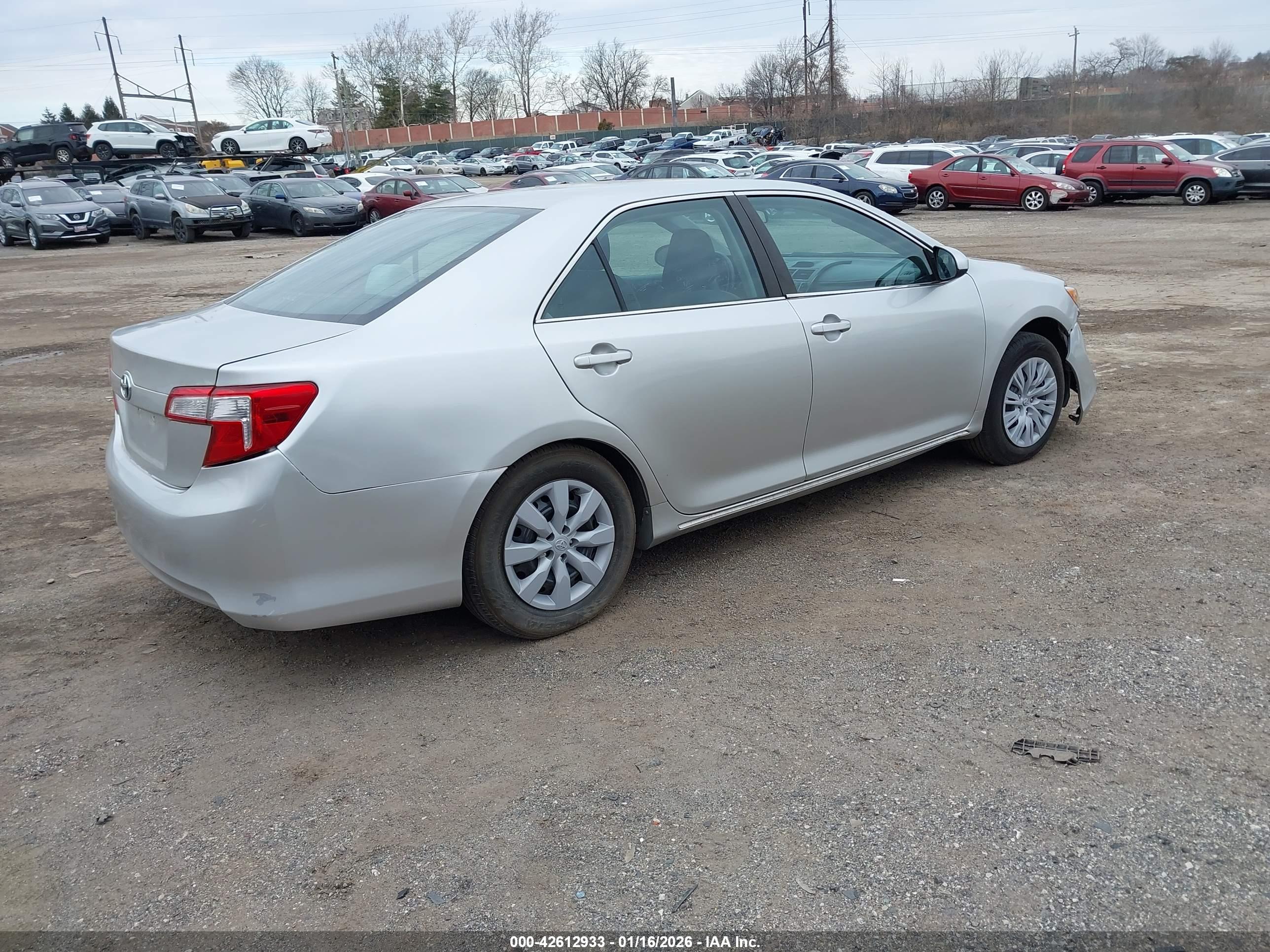 TOYOTA CAMRY image 4