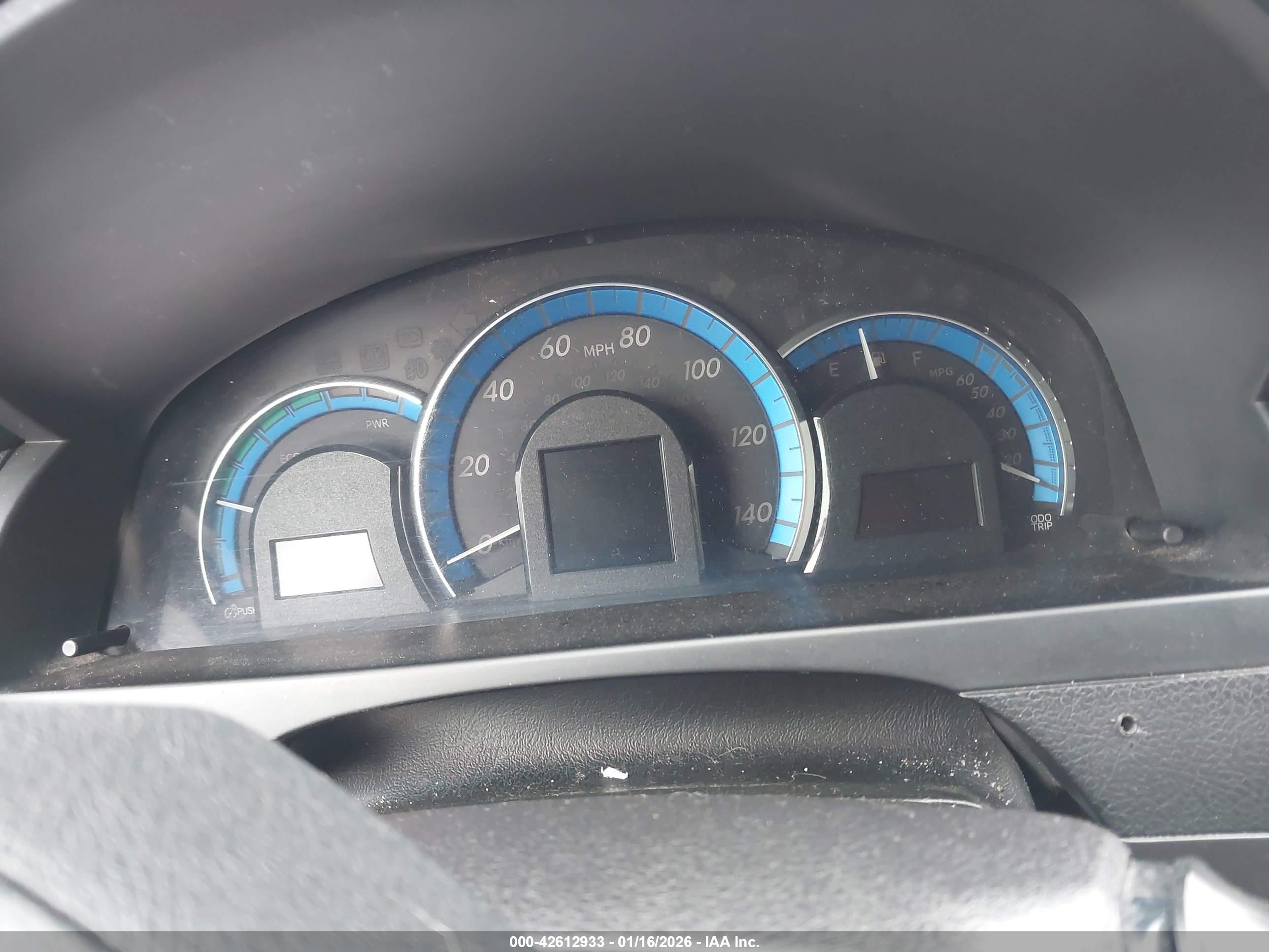 TOYOTA CAMRY image 7