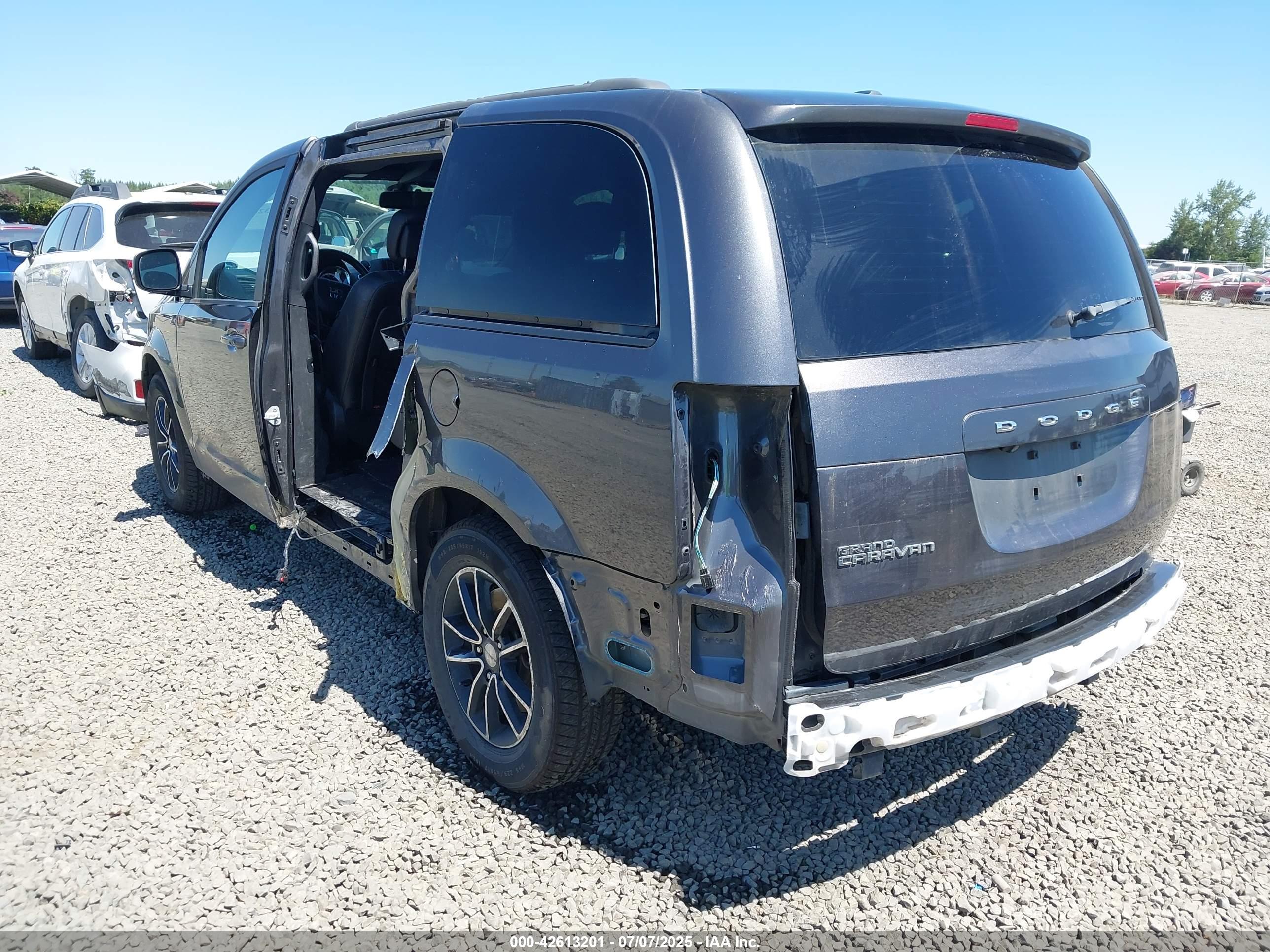 DODGE GRAND image 3