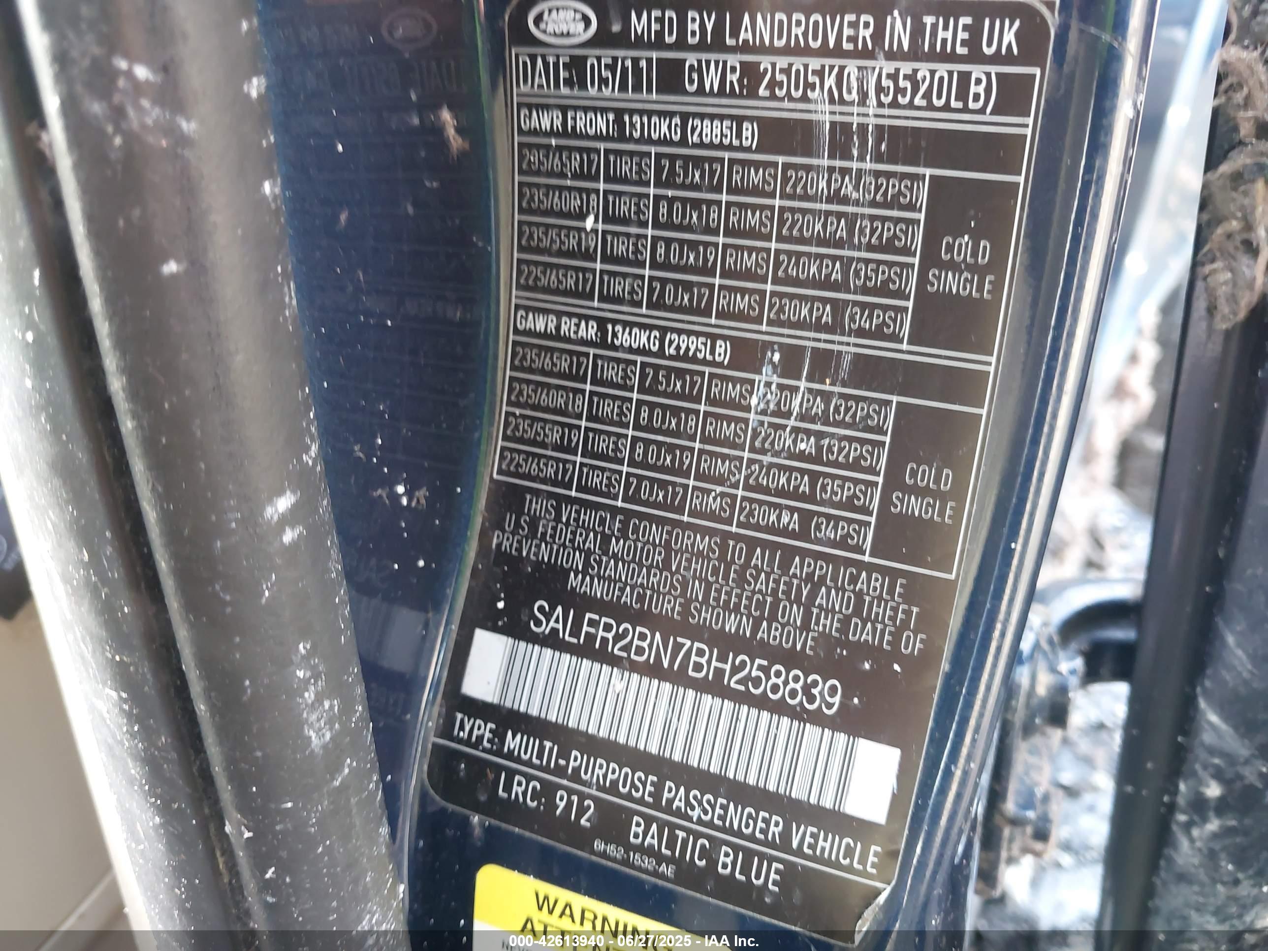 LAND ROVER image 9