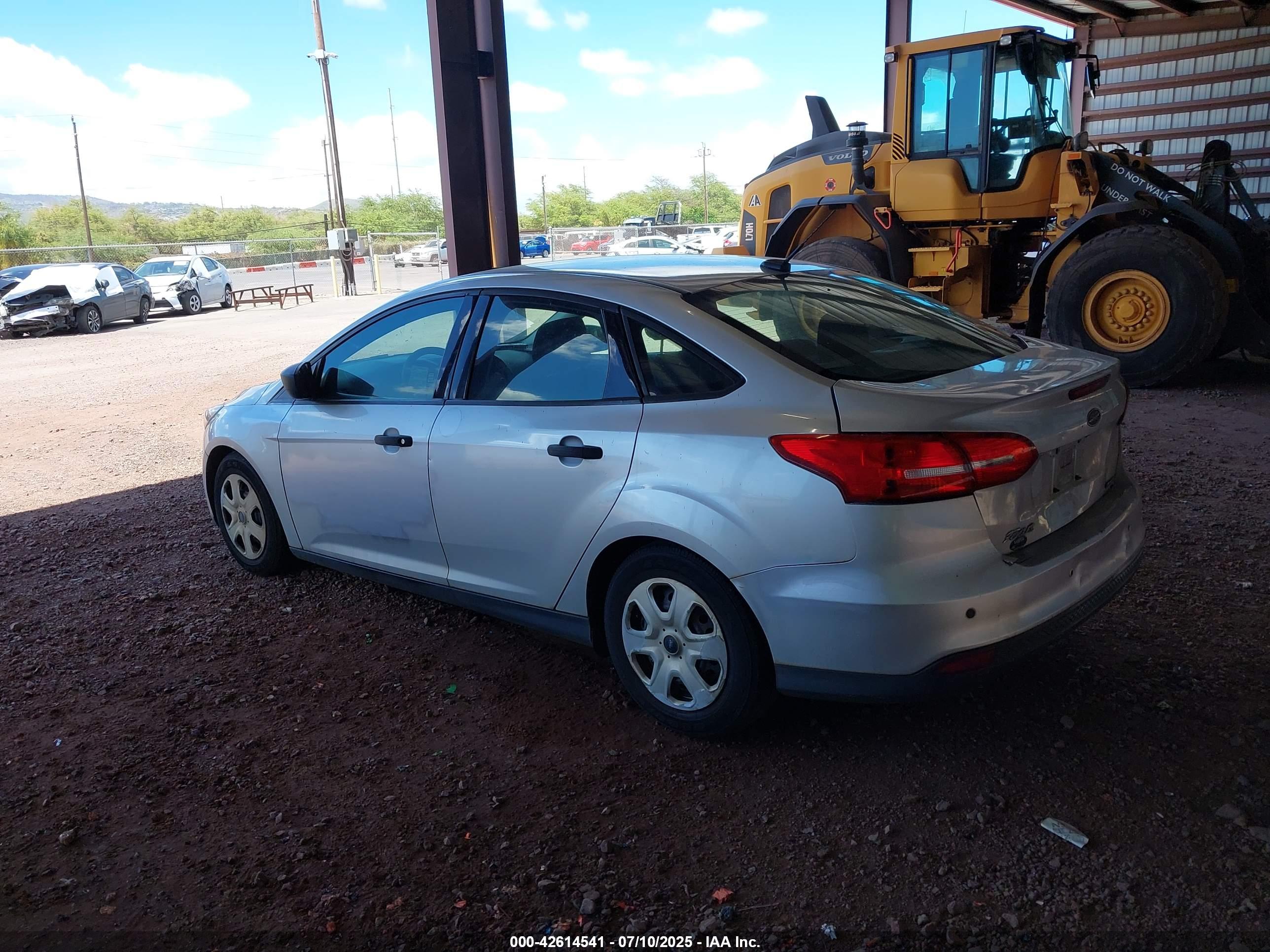 FORD FOCUS image 3
