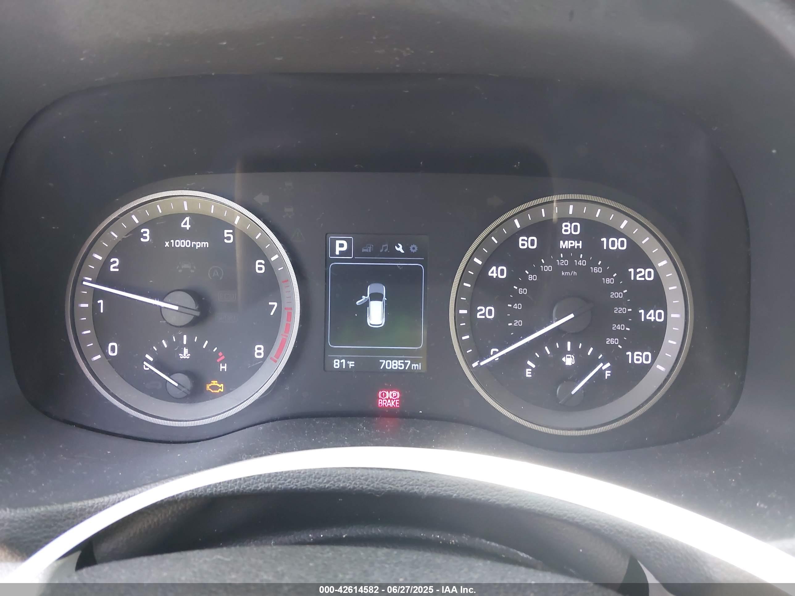HYUNDAI TUCSON image 7