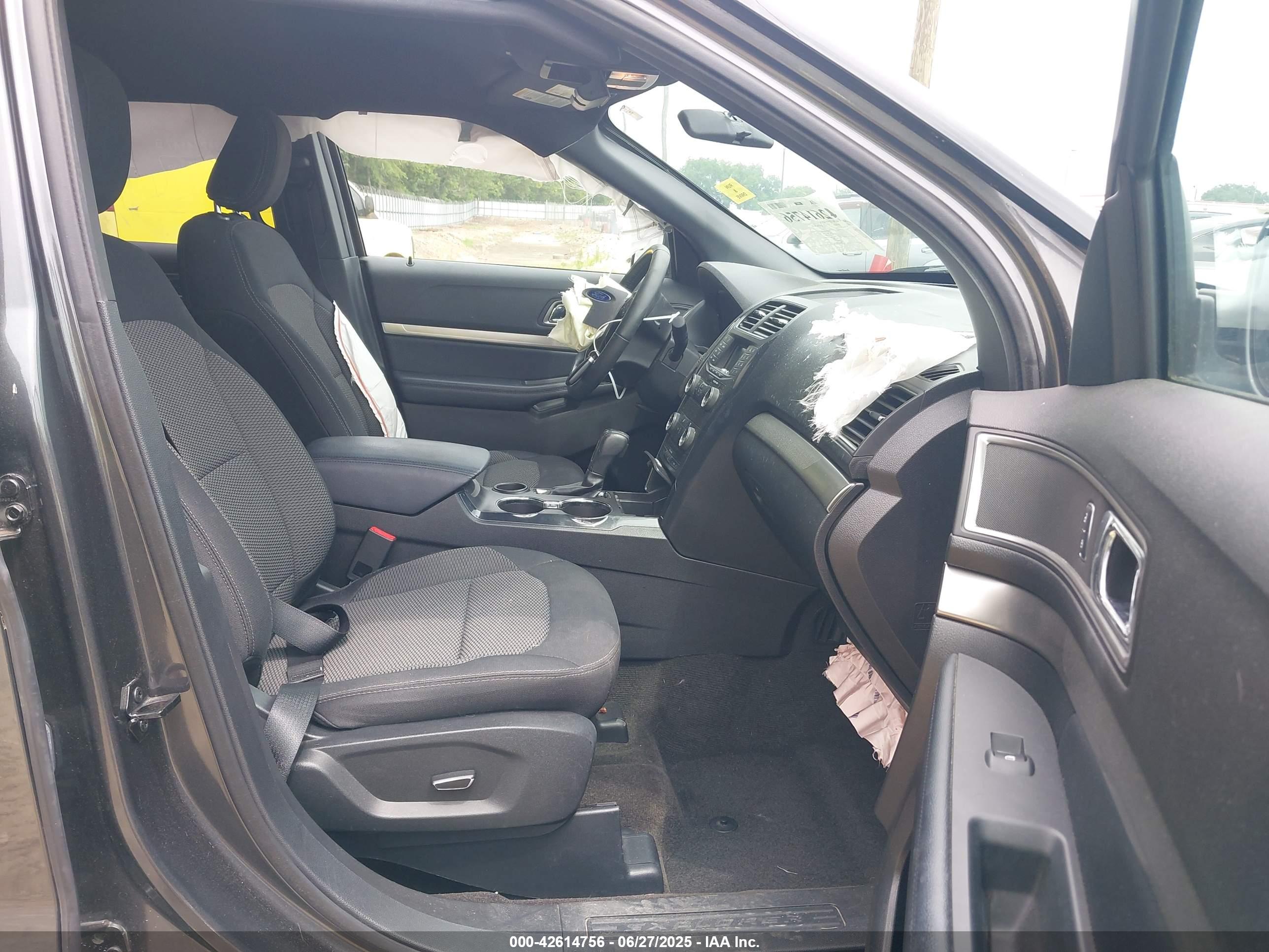FORD EXPLORER image 5