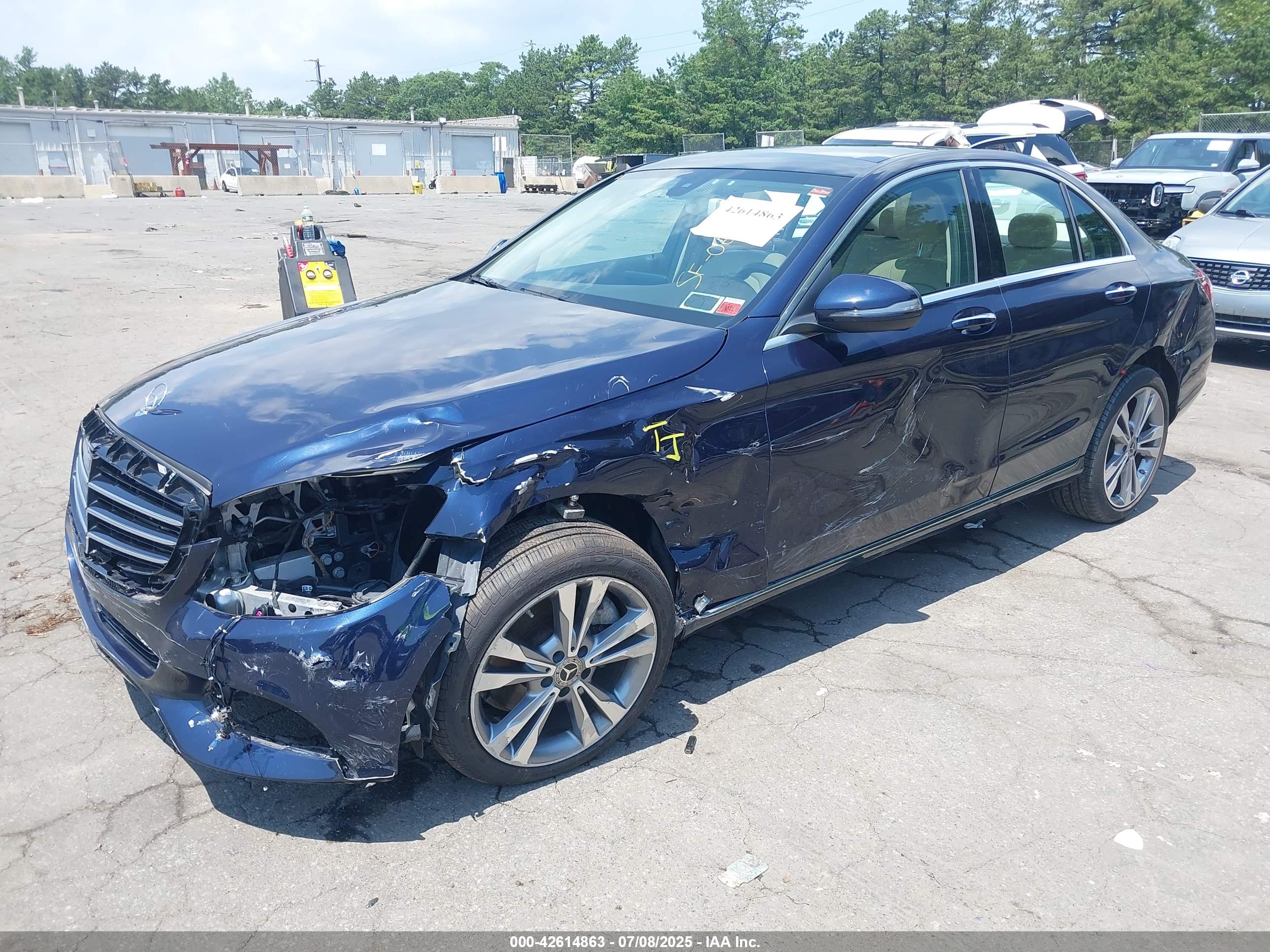 MERCEDES-BENZ C image 6