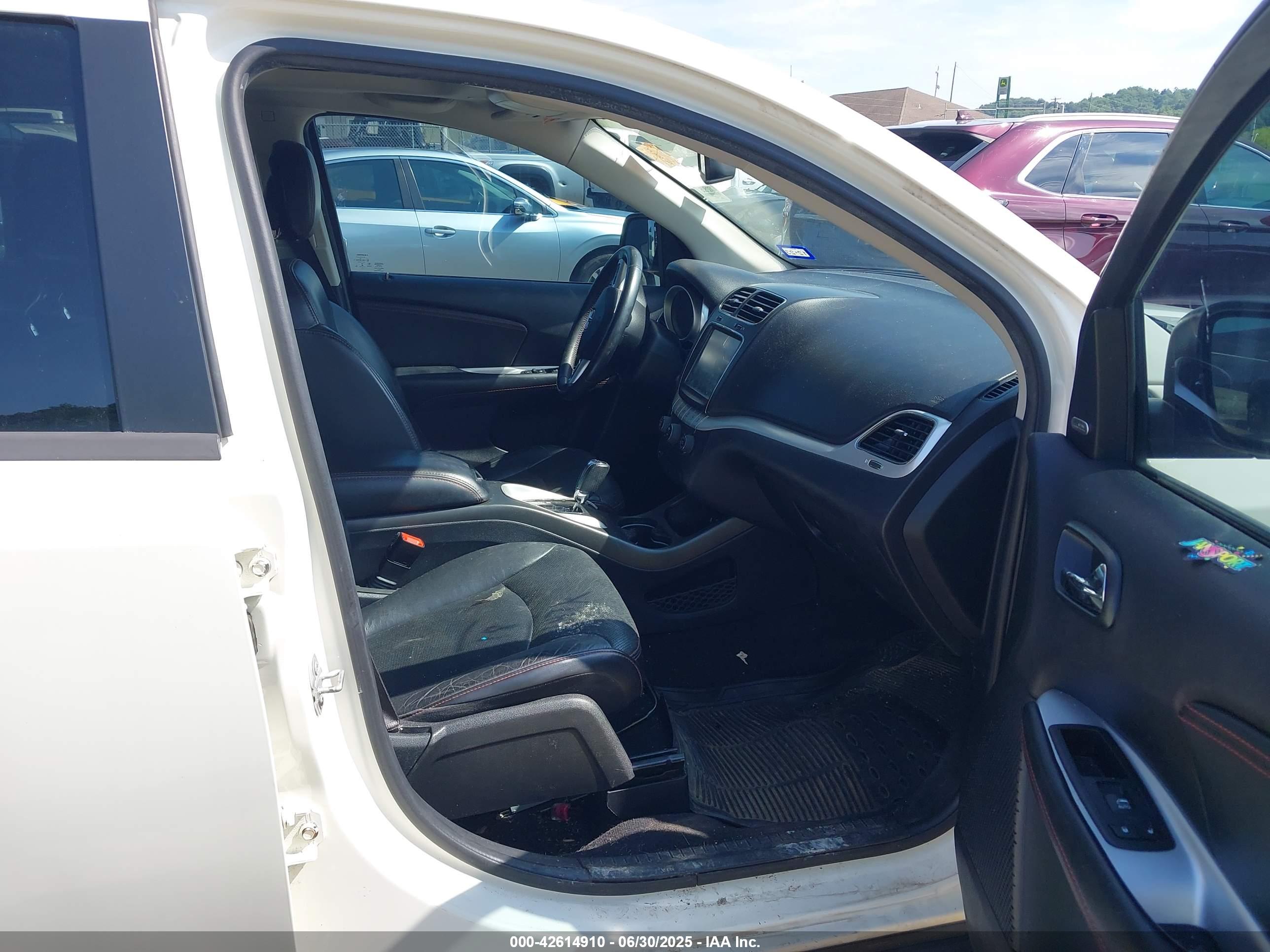 DODGE JOURNEY image 5