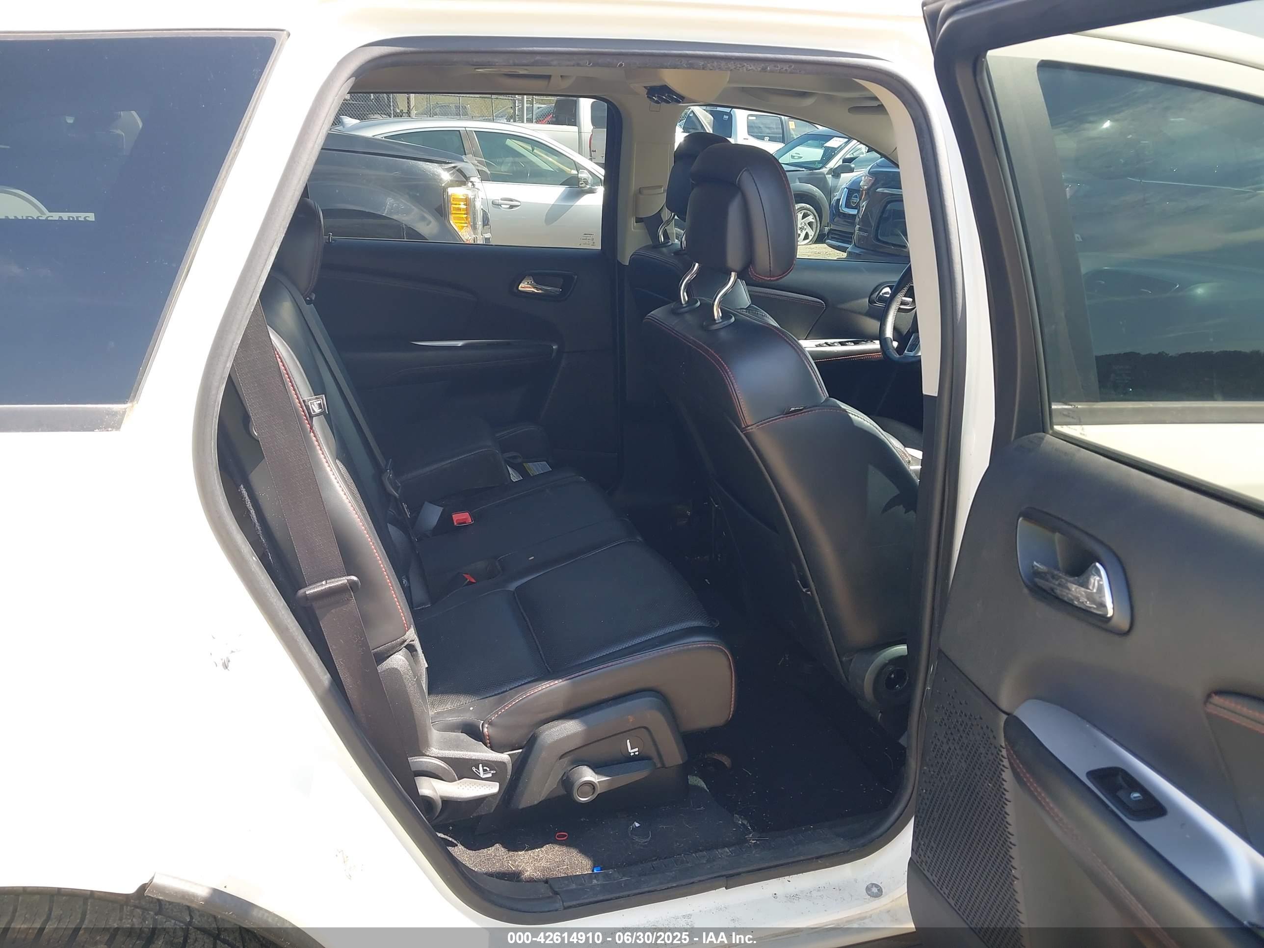 DODGE JOURNEY image 8