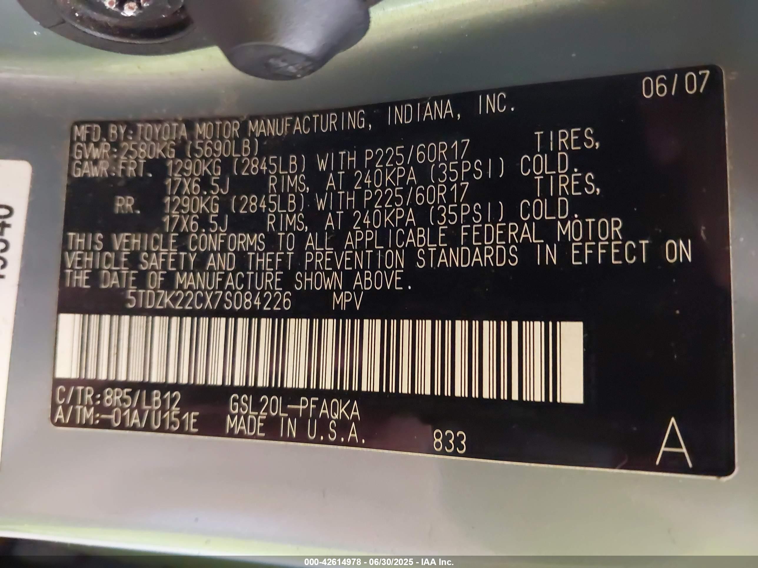 TOYOTA SIENNA image 9