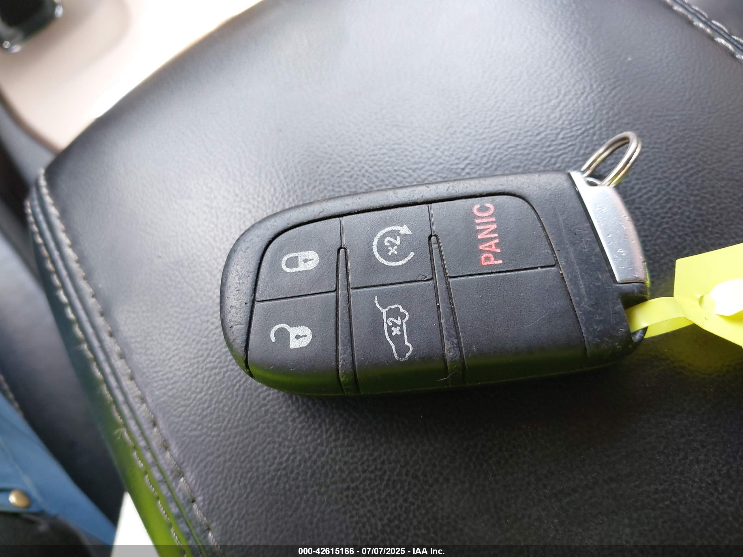 JEEP GRAND image 11
