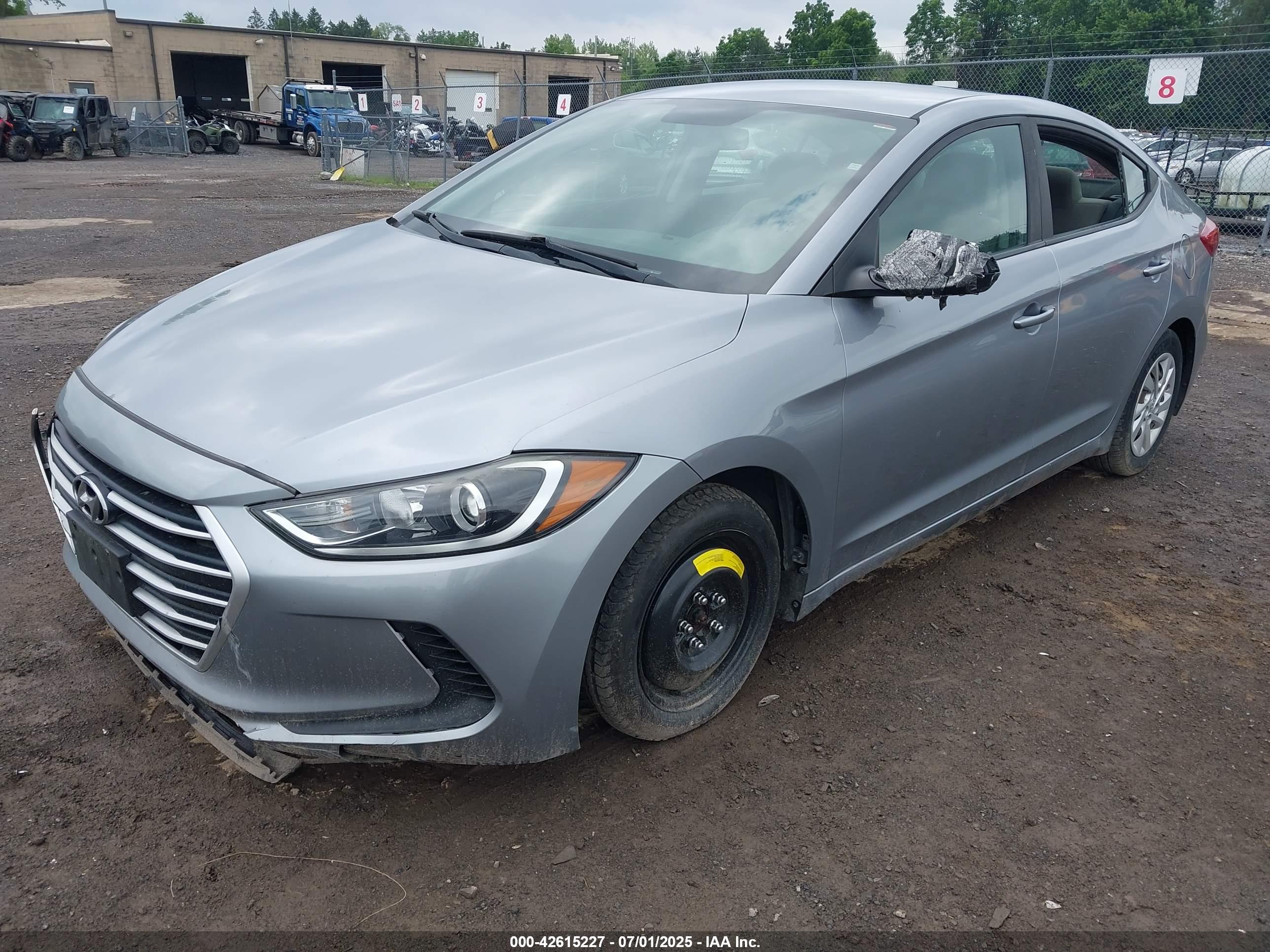 HYUNDAI ELANTRA image 2