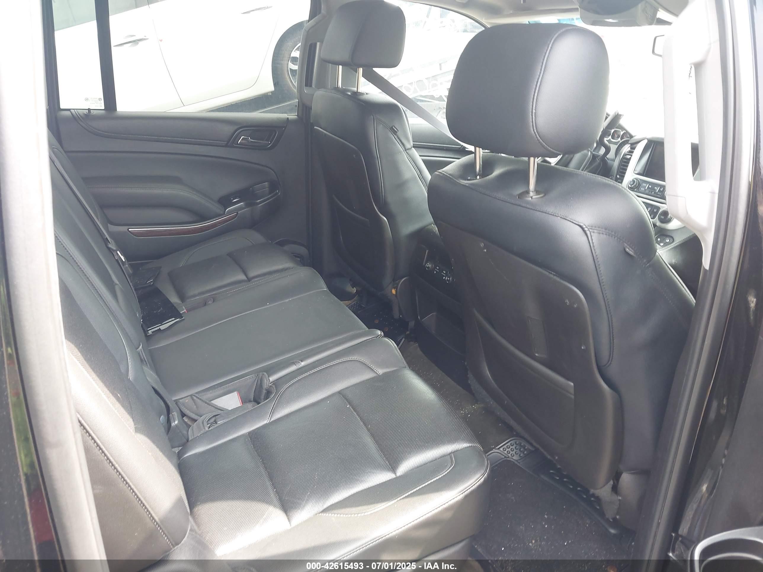 GMC YUKON image 8