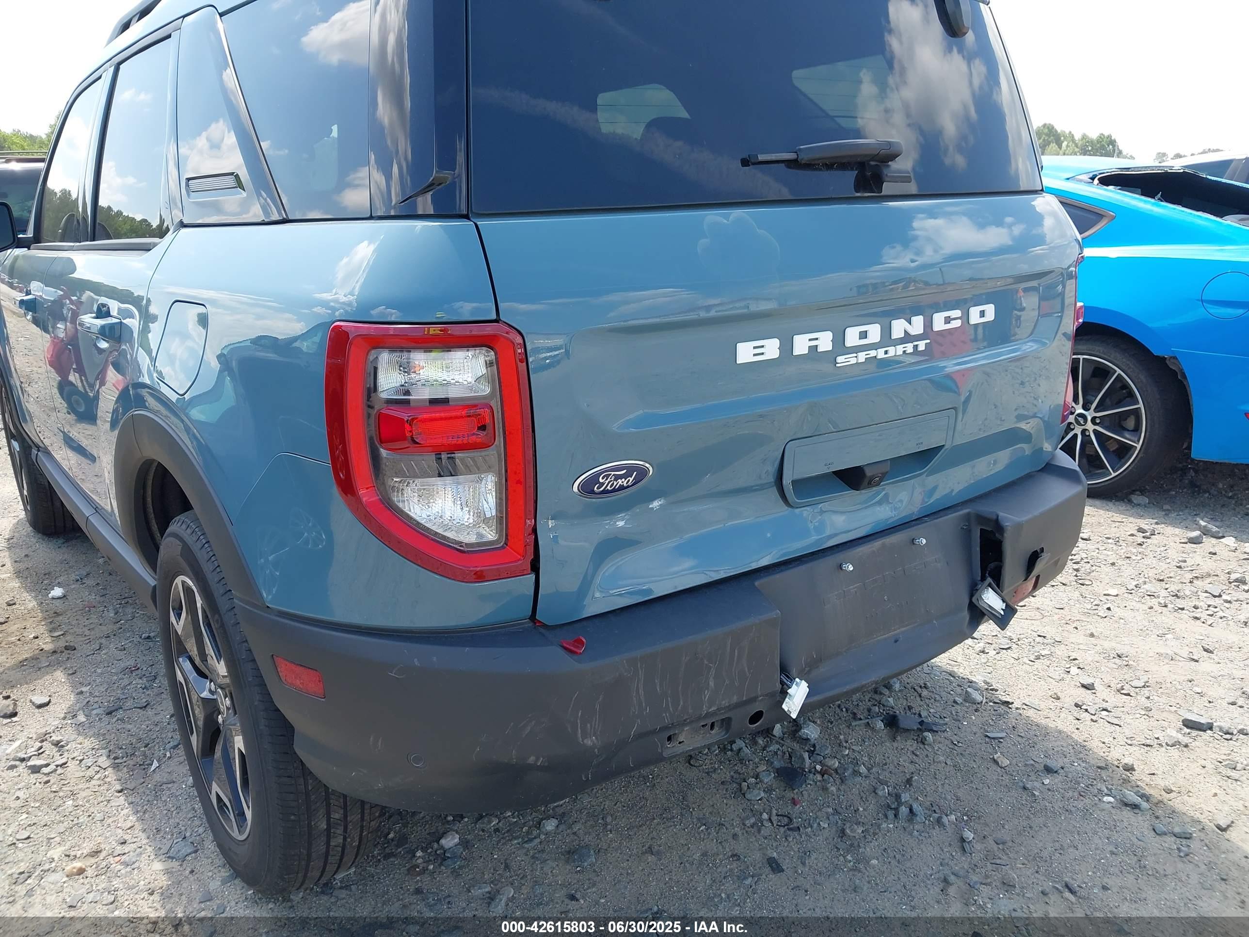FORD BRONCO image 6