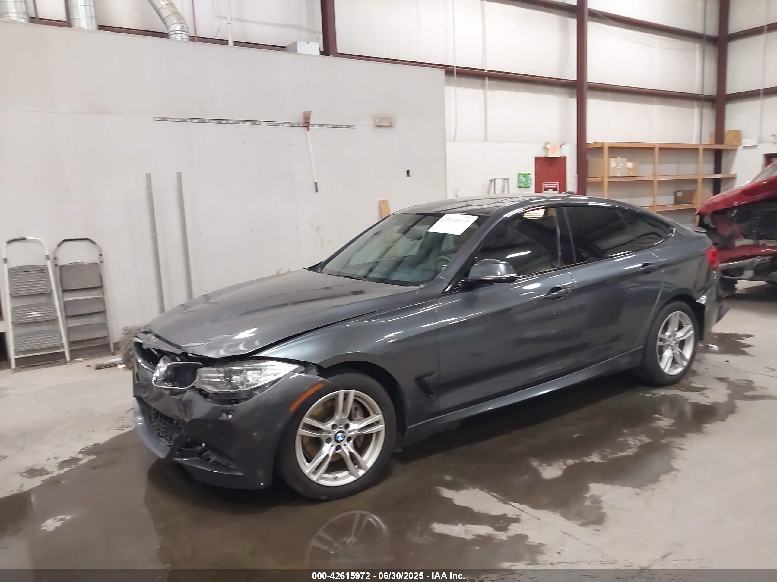BMW 335I image 2
