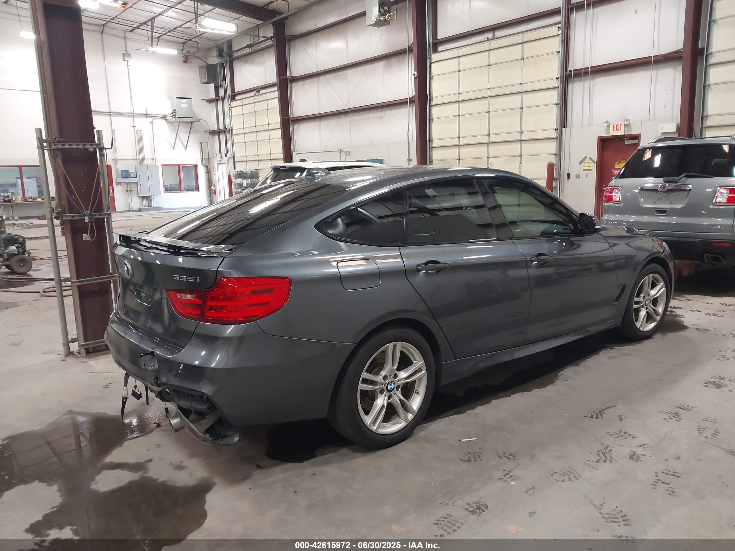 BMW 335I image 4