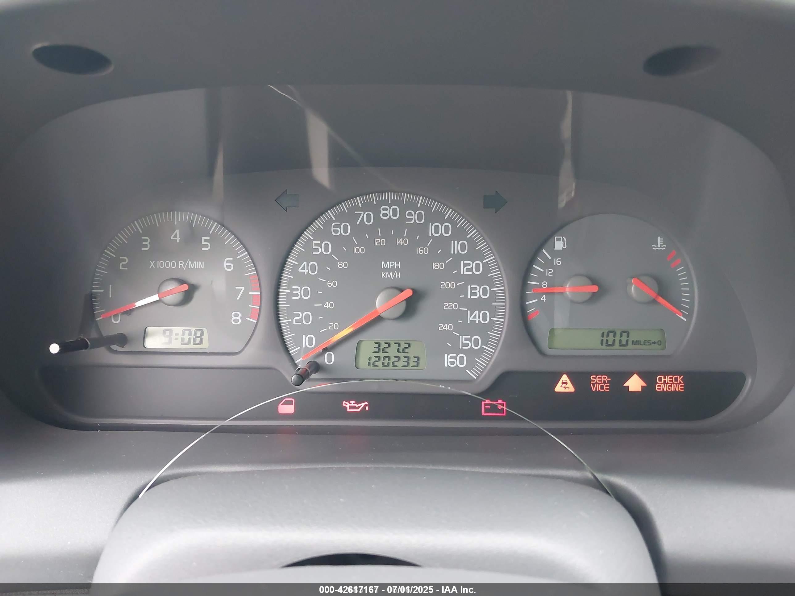 VOLVO V40 image 7