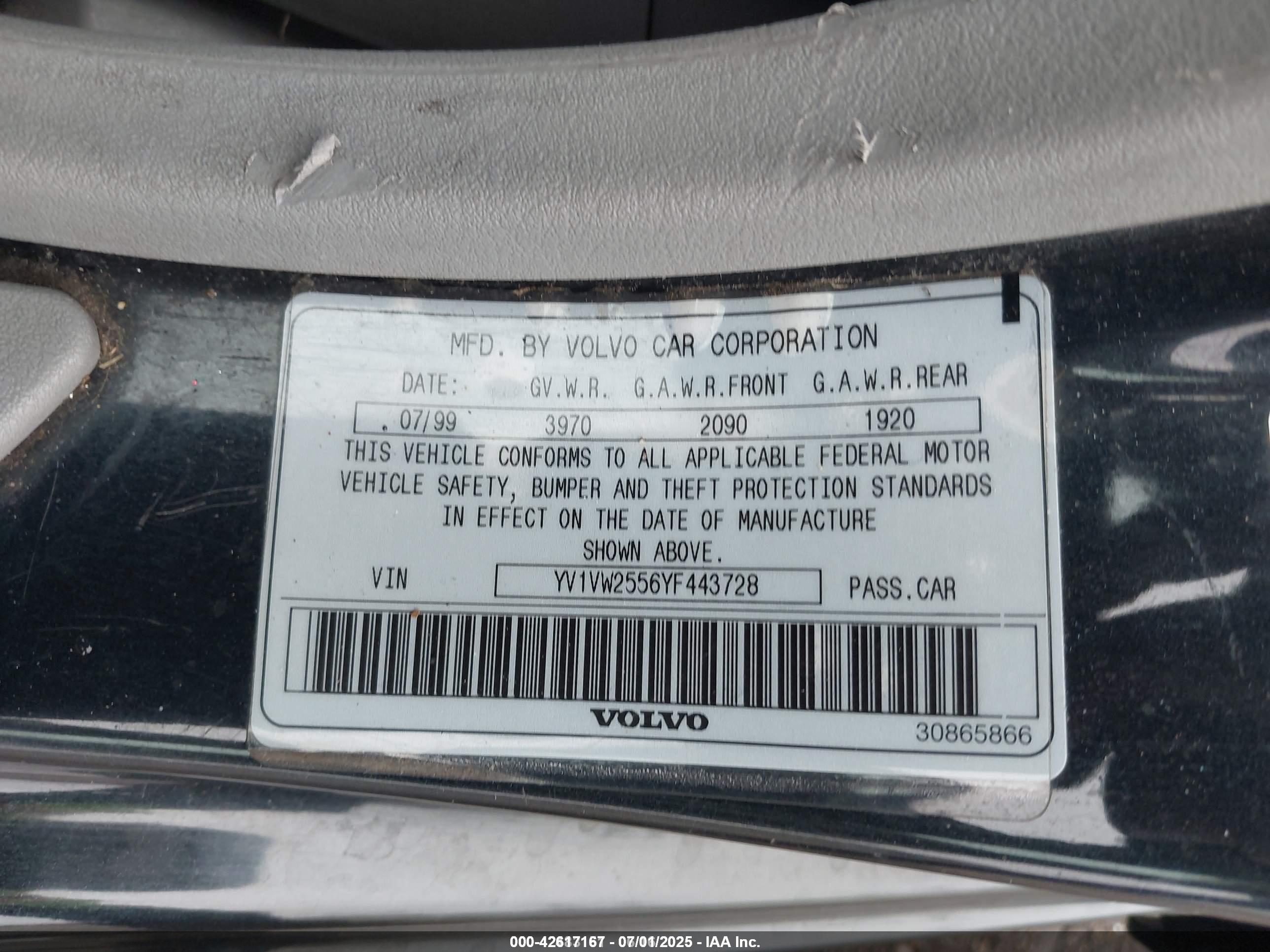 VOLVO V40 image 9