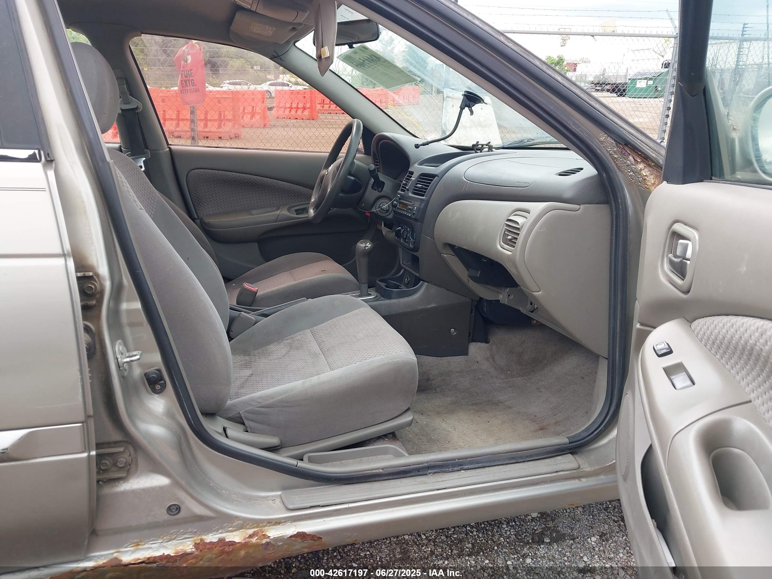 NISSAN SENTRA image 5