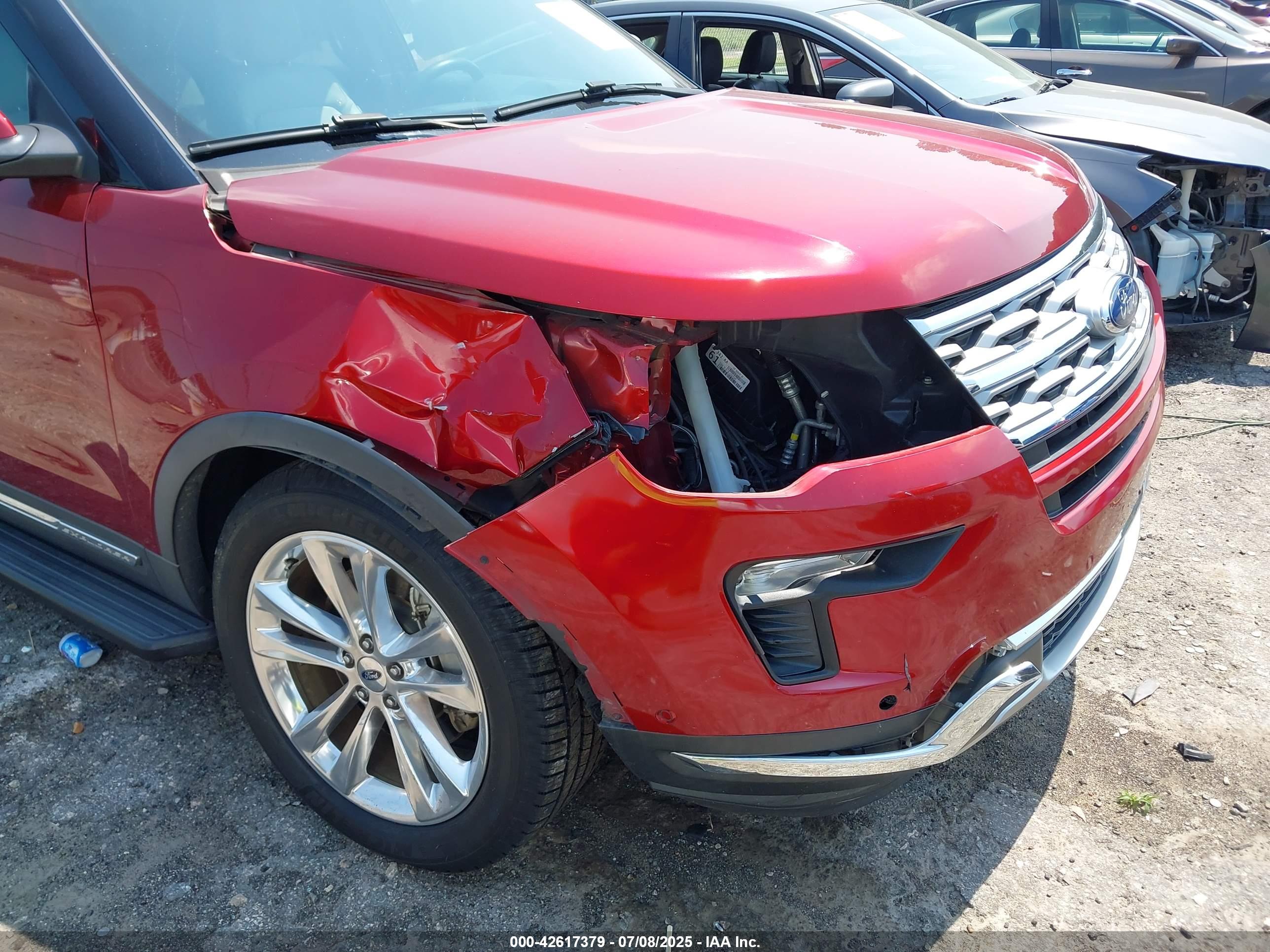 FORD EXPLORER image 6