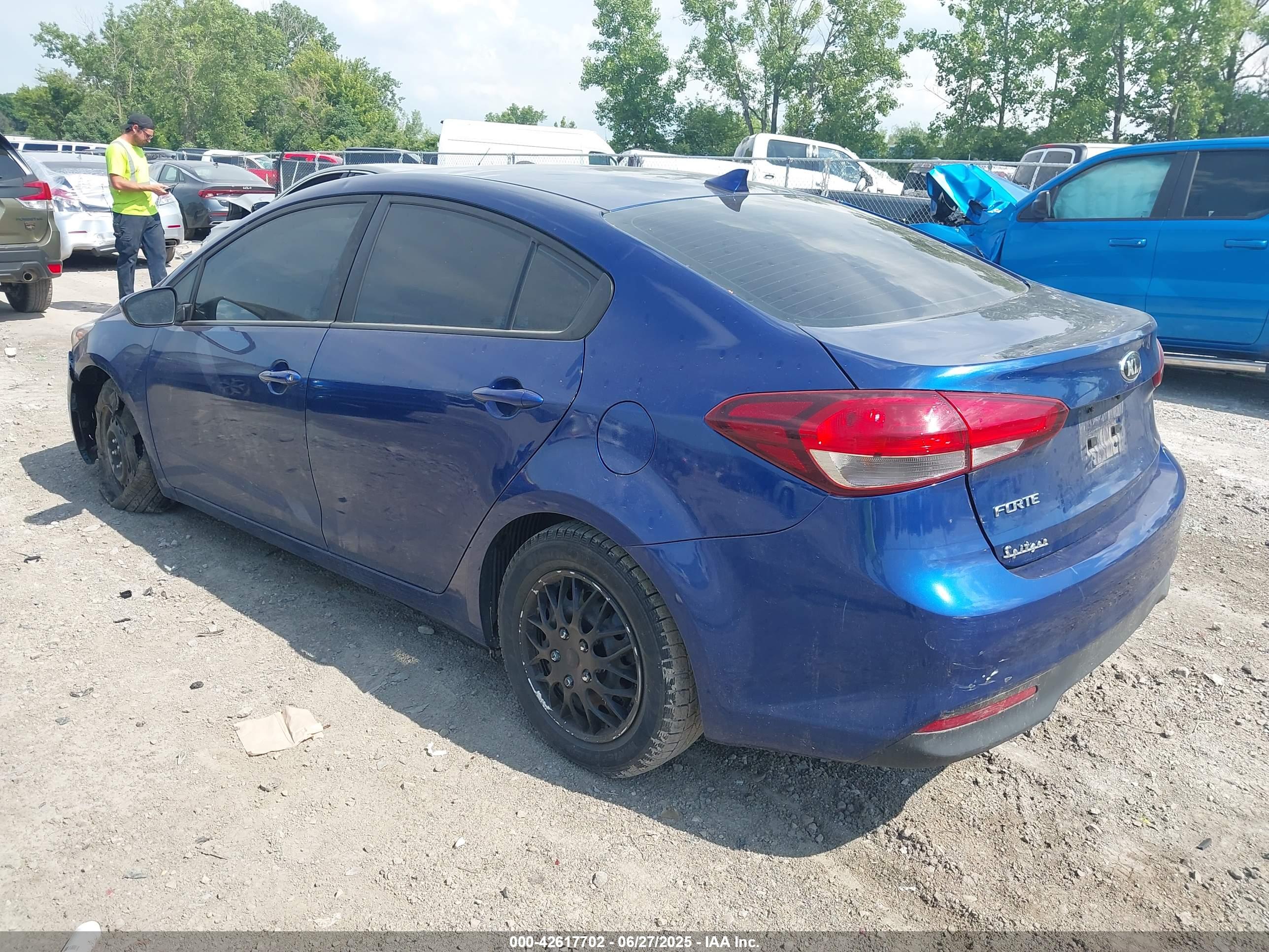 KIA FORTE image 3