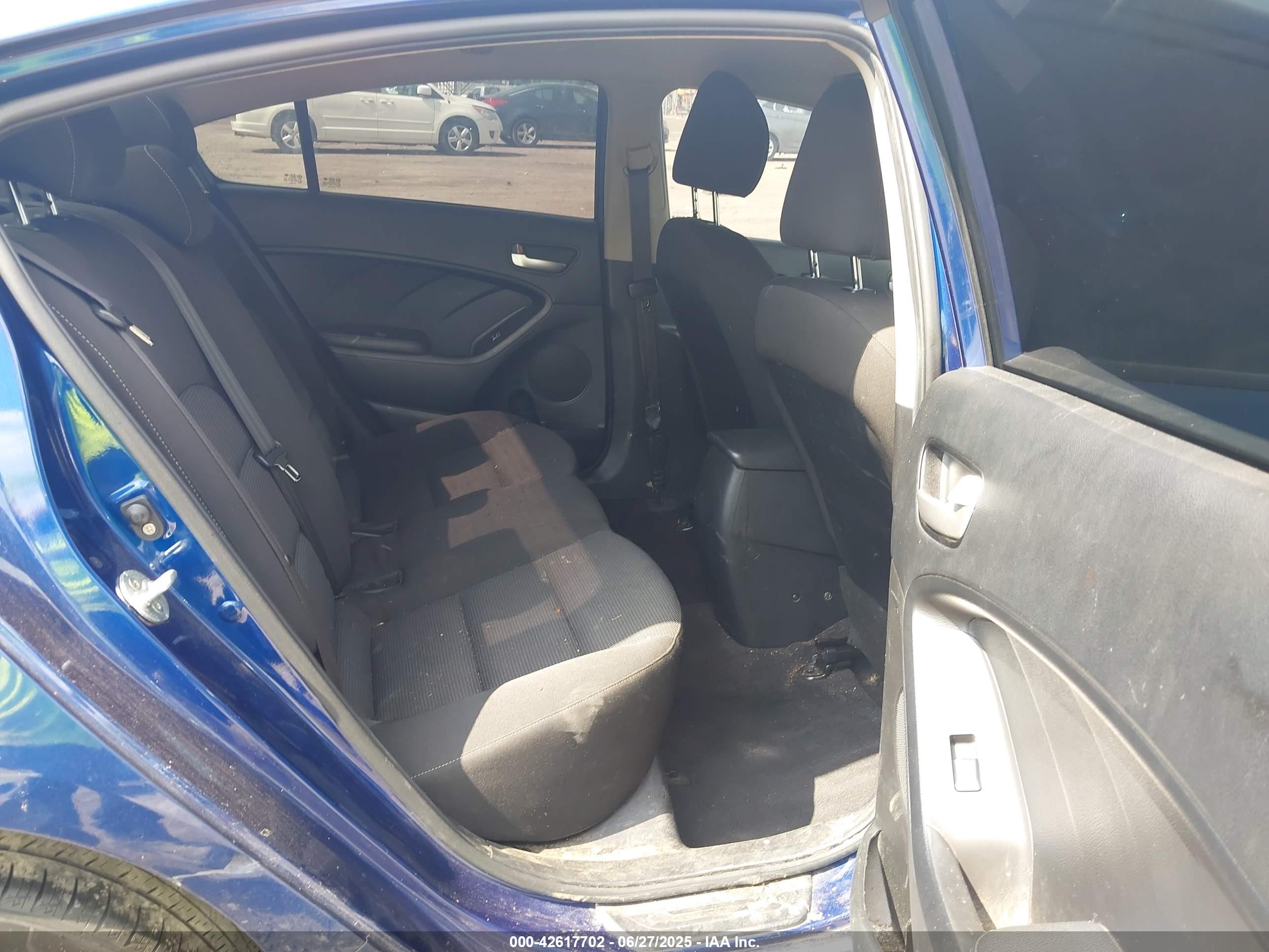 KIA FORTE image 8